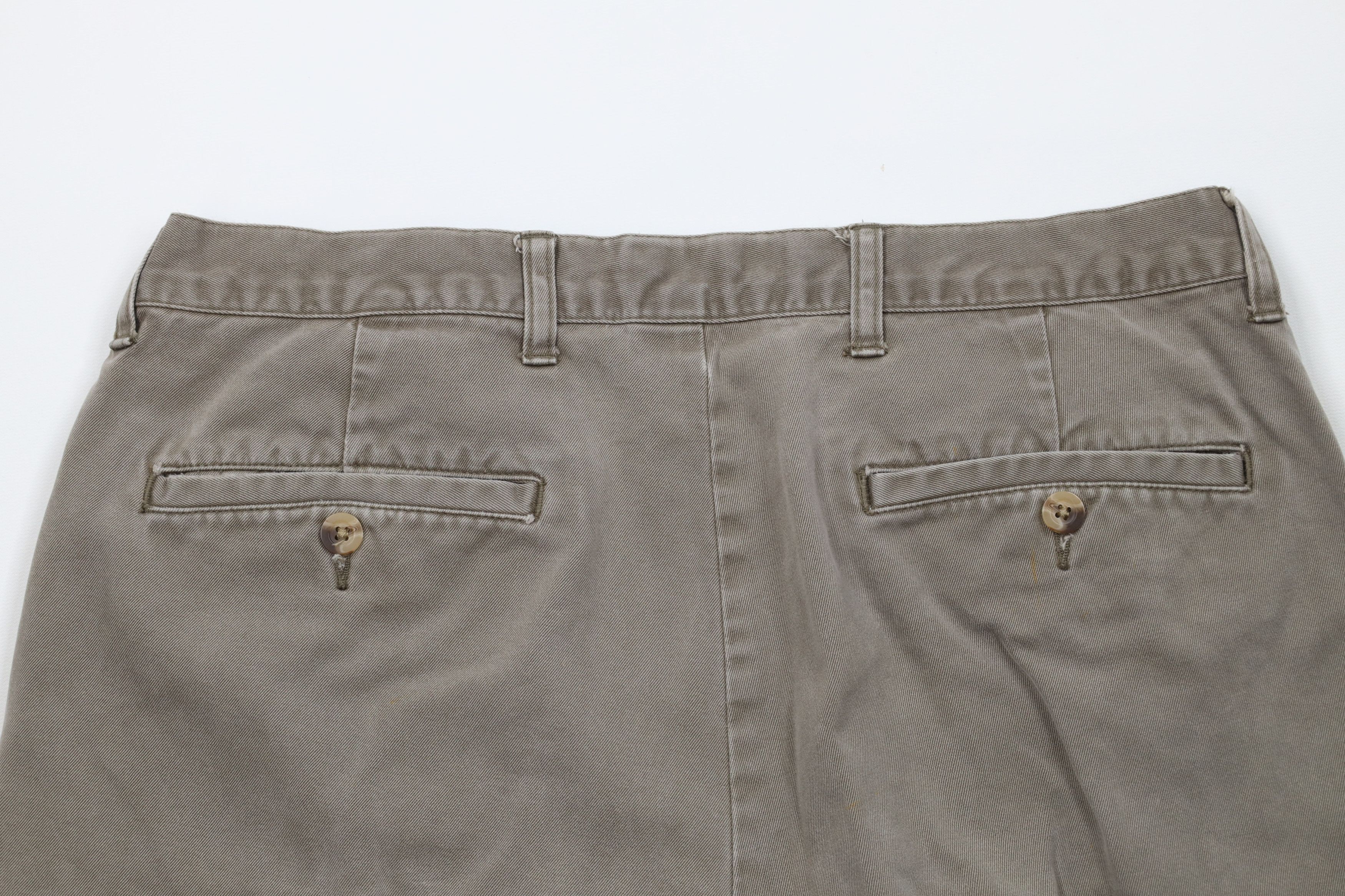 Eddie Bauer Vintage 90s Eddie Bauer Distressed Cargo Shorts Green Cotton Size US 36 / EU 52 - 10 Thumbnail