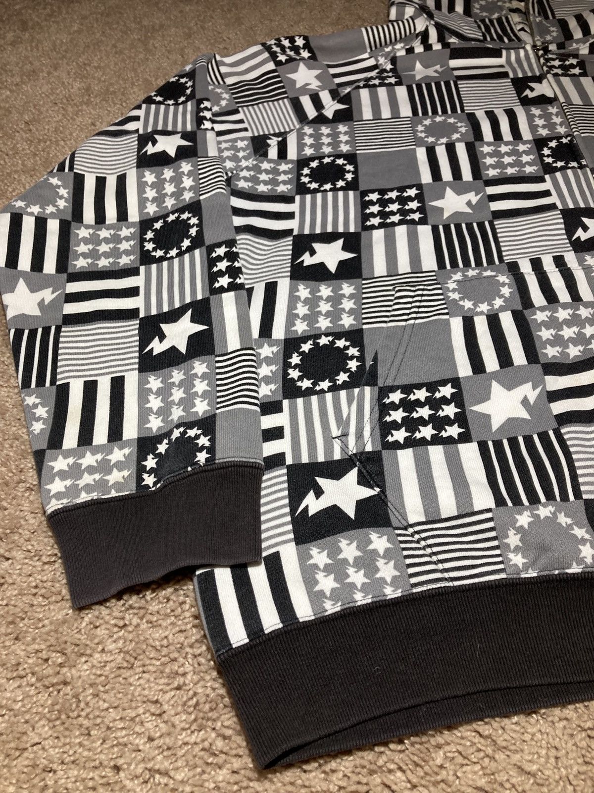 Bape 2011 Bape Sta Full Zip Patchwork Stars Stripes Flags Rip Size US L / EU 52-54 / 3 - 4 Thumbnail