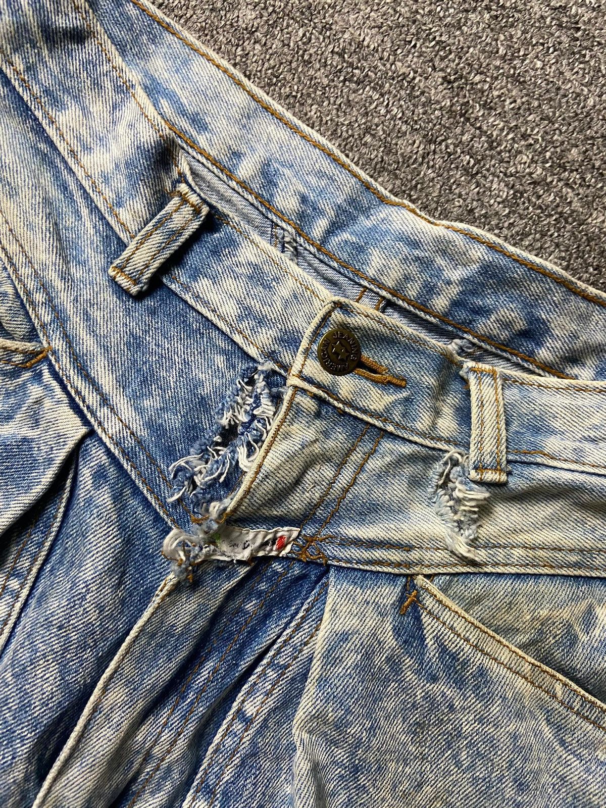 Japanese Brand AMERICAN JEANNING Acid Wash Ripped Jeans (141) Size US 28 / EU 44 - 2 Thumbnail