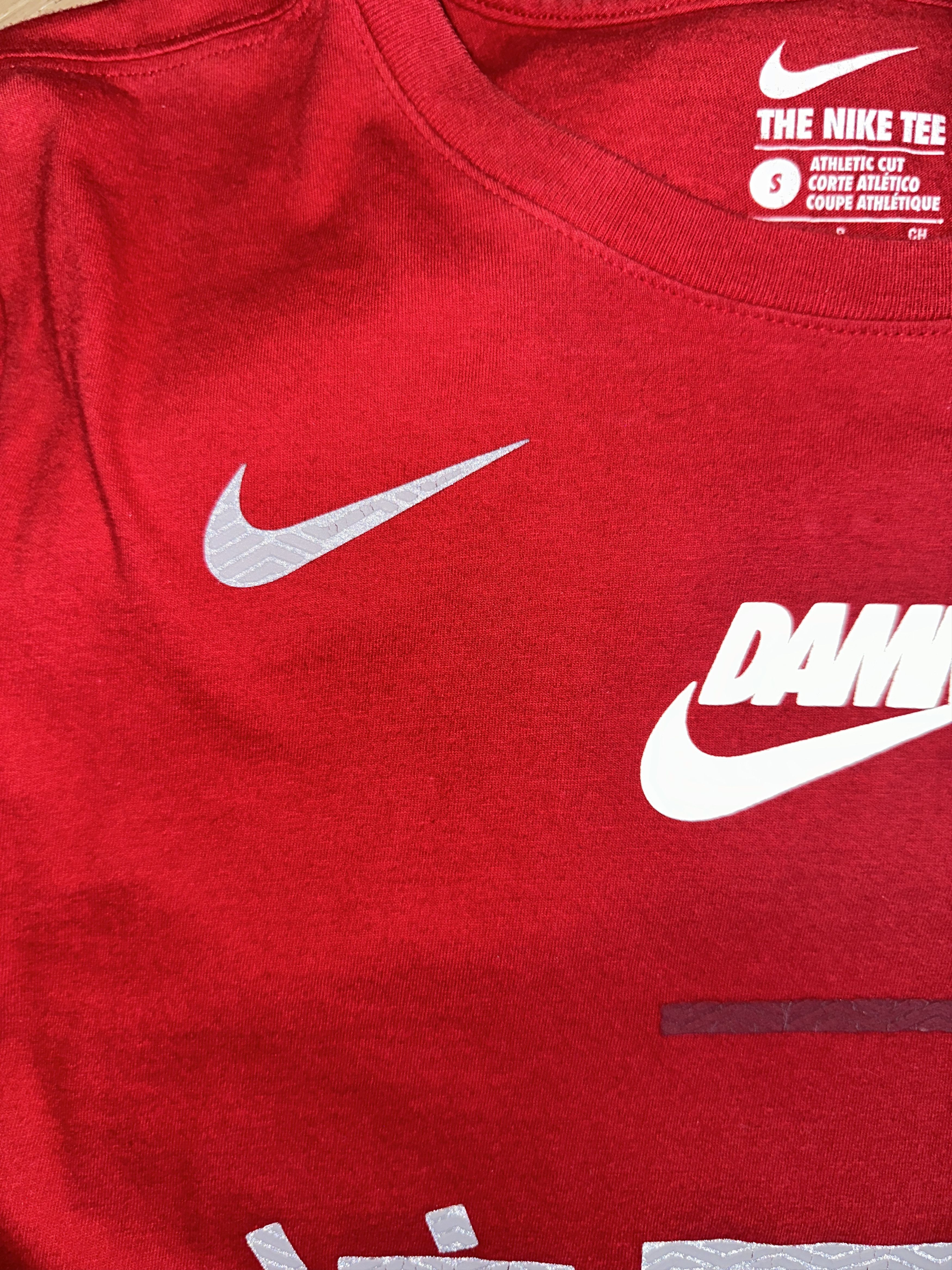 Kendrick Lamar × Nike Nike X kendrick lamar DAMN 该死的 TDE long sleeve rap tee shirt Size US S / EU 44-46 / 1 - 3 Thumbnail
