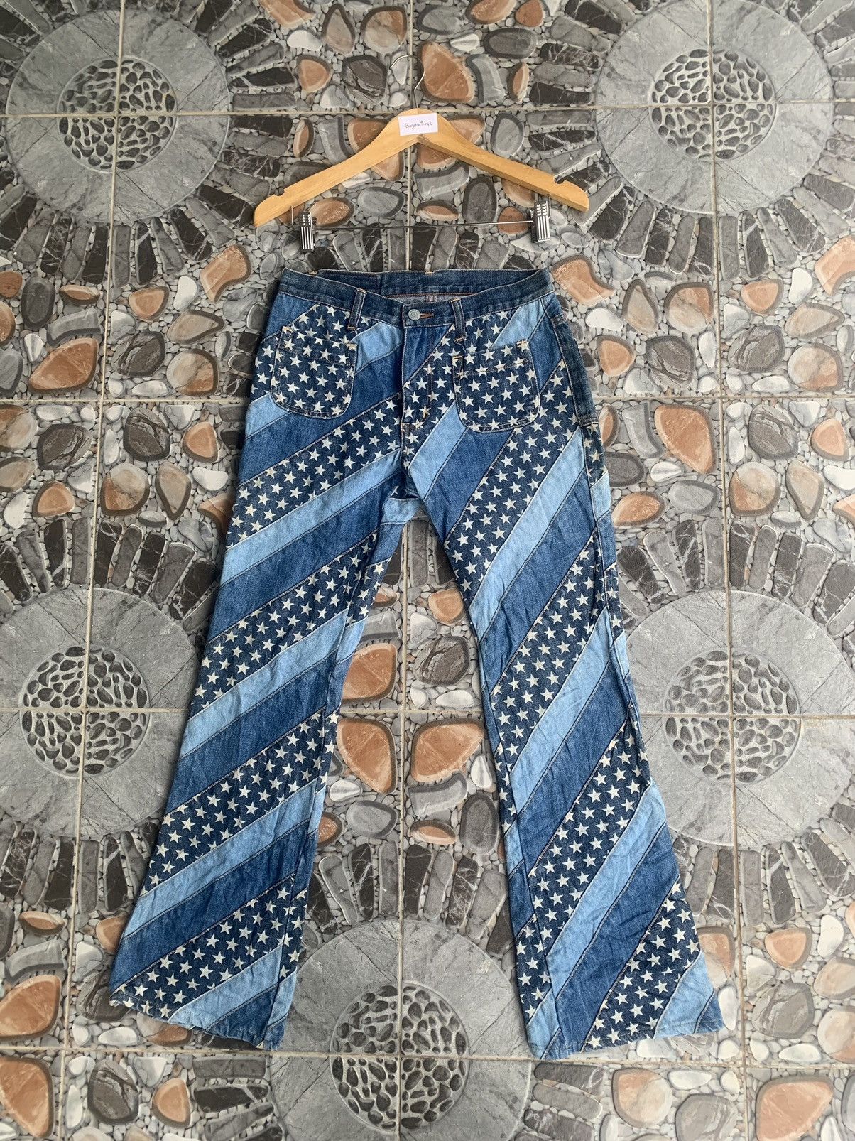 Hysteric Glamour Rare Hysteric Glamour Star Print Flared Jeans Size 26" / US 2 / IT 38 - 1 Thumbnail