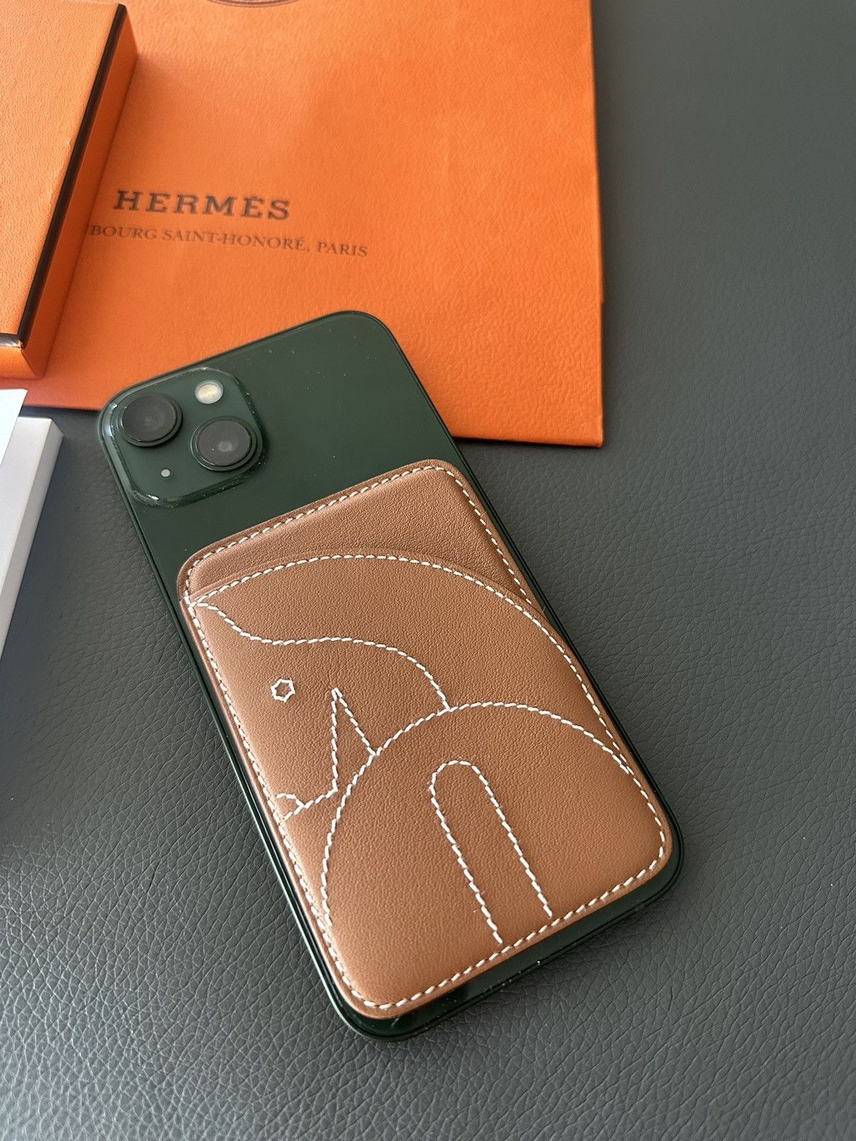 Hermes Rare Brand New Hermes MagSafe Card Holder Limited