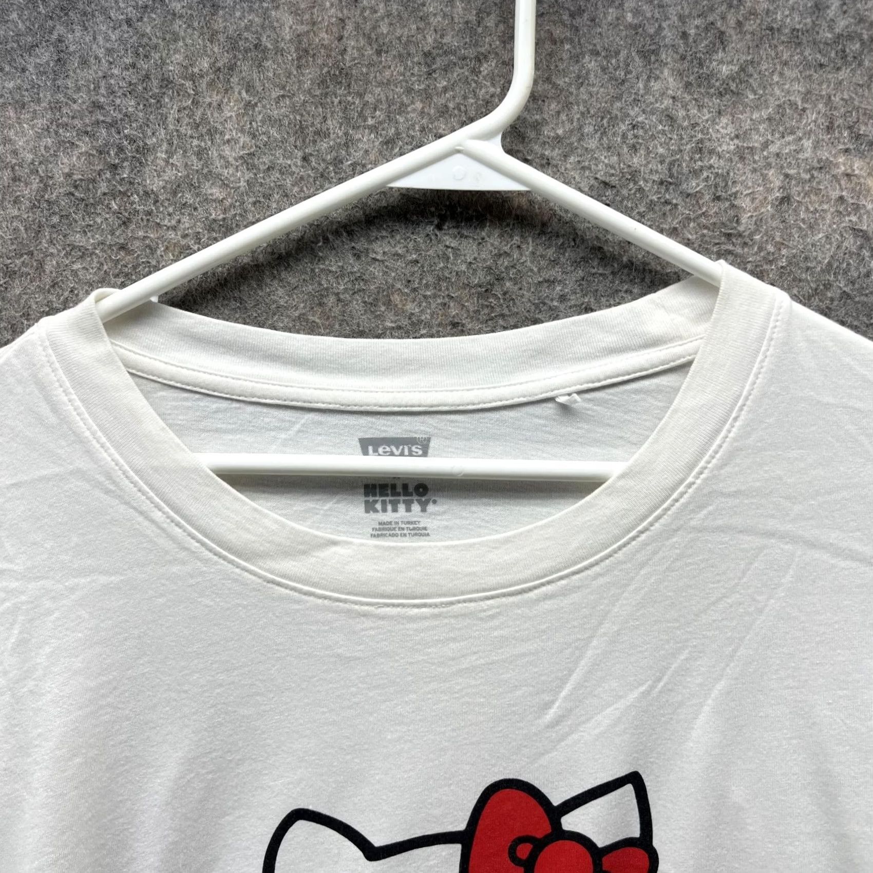Levi's Levi's Shirt Women XL White Crewneck Pullover Hello Kitty Print Vintage Pullover All Seasons Casual Womens XL White Hello Kitty Logo Knit Sweater Size XL / US 12-14 / IT 48-50 - 5 Thumbnail
