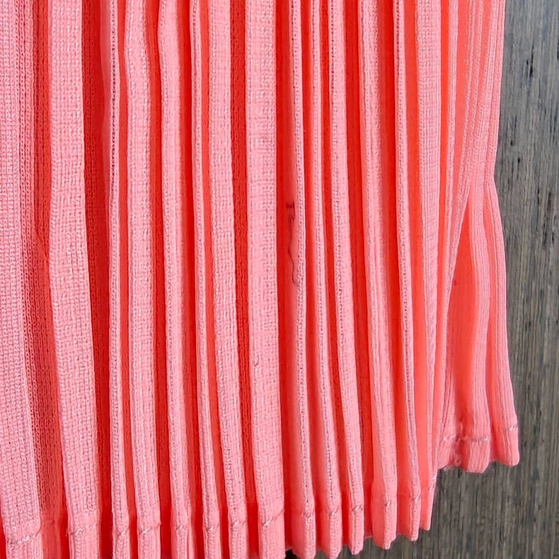 Issey Miyake Issey Miyake size:1 Pink berry ice cream pleated skirt Size 31" - 6 Thumbnail