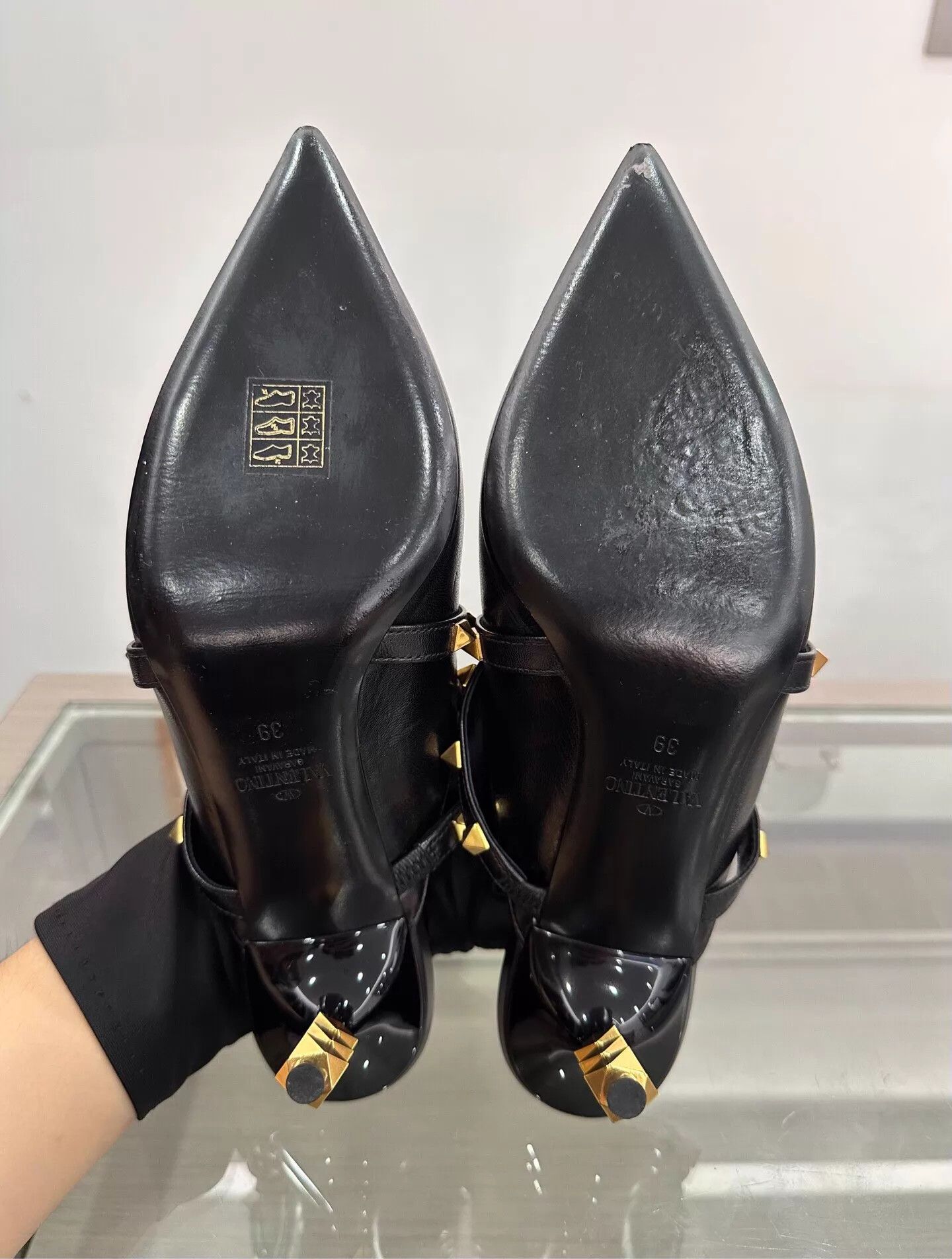 Valentino Valentino Rockstud Gold Logo Wmns Black 8cm 39 Size US 8.5 / IT 38.5 - 6 Thumbnail