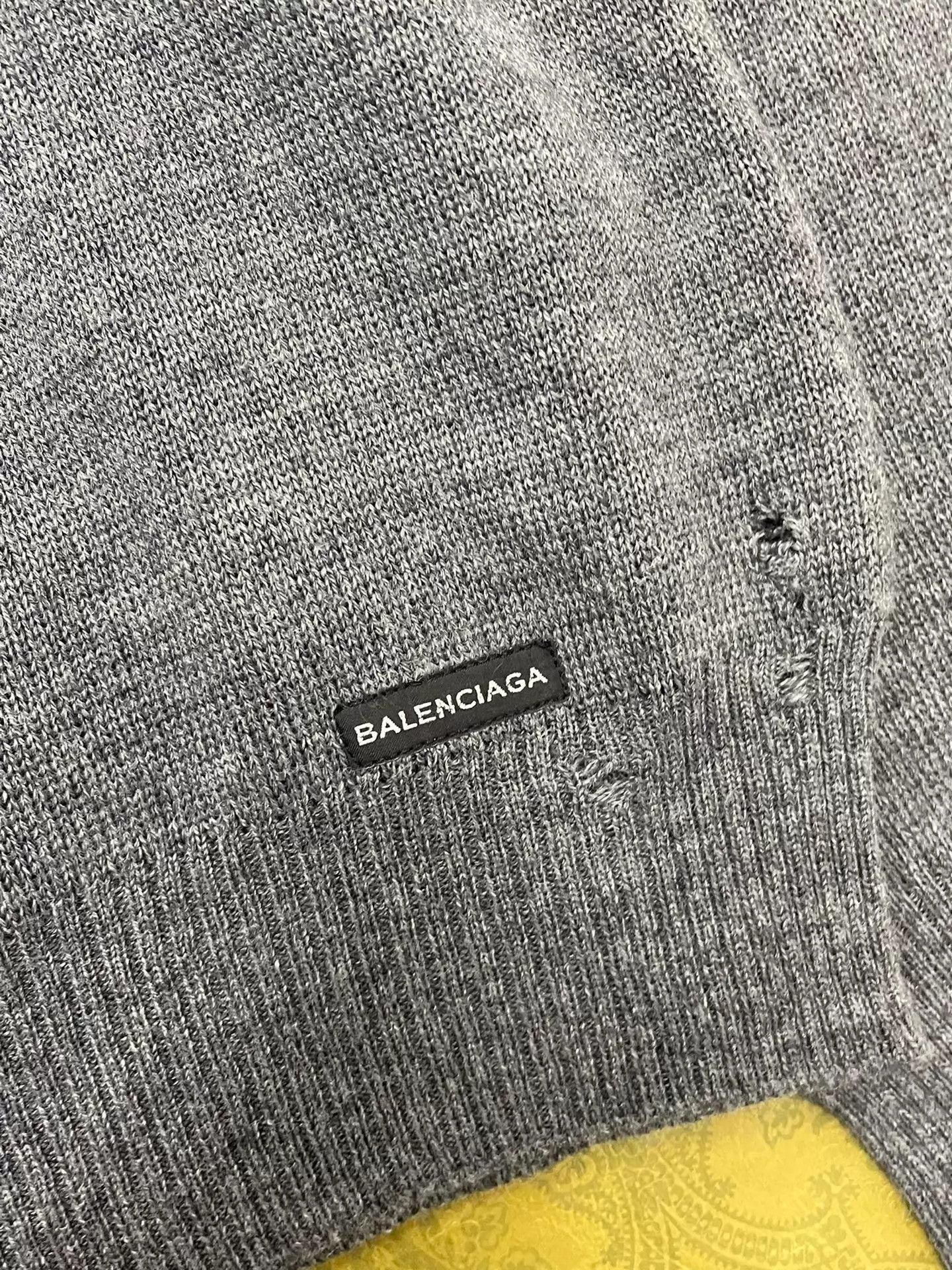 Balenciaga Gray Crewneck Sweater - Size M Size US M / EU 48-50 / 2 - 2 Thumbnail