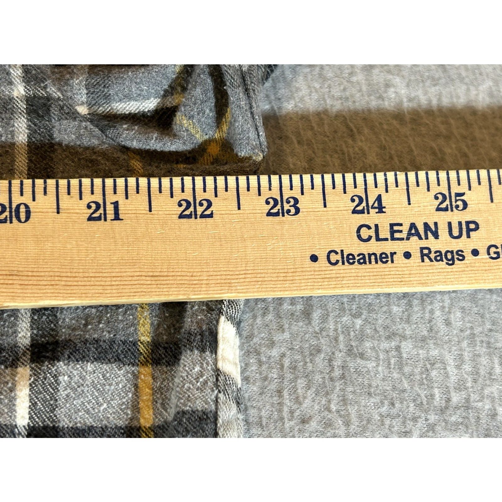 Vintage VINTAGE LL Bean Flannel Shirt Men Large Gray Plaid Long Sleeve Slim Fit Outdoor Workwear Size US L / EU 52-54 / 3 - 4 Thumbnail