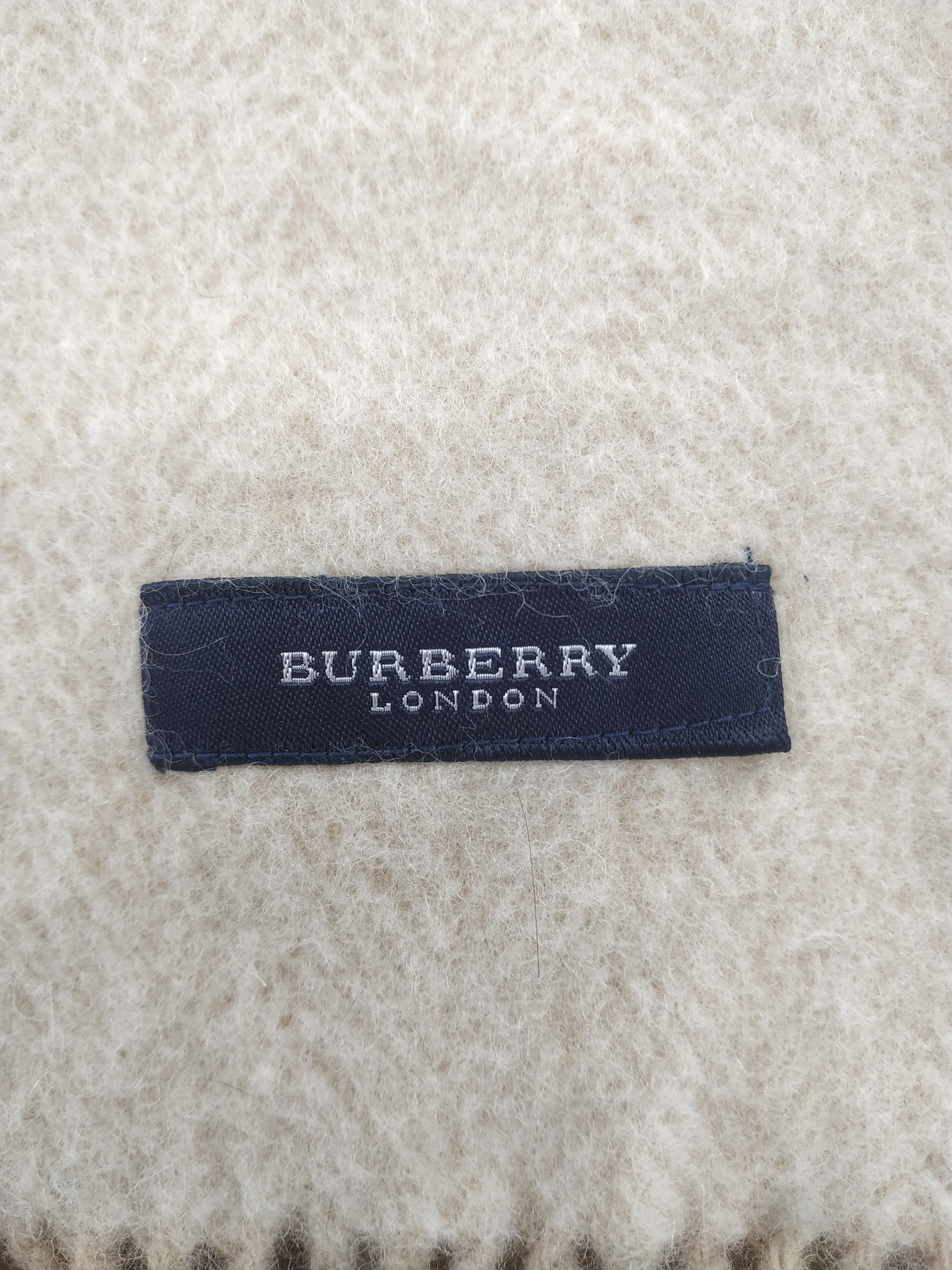 Burberry Vintage Burberry Scarf/Muffler/Neckwear MF137 Size ONE SIZE - 6 Thumbnail