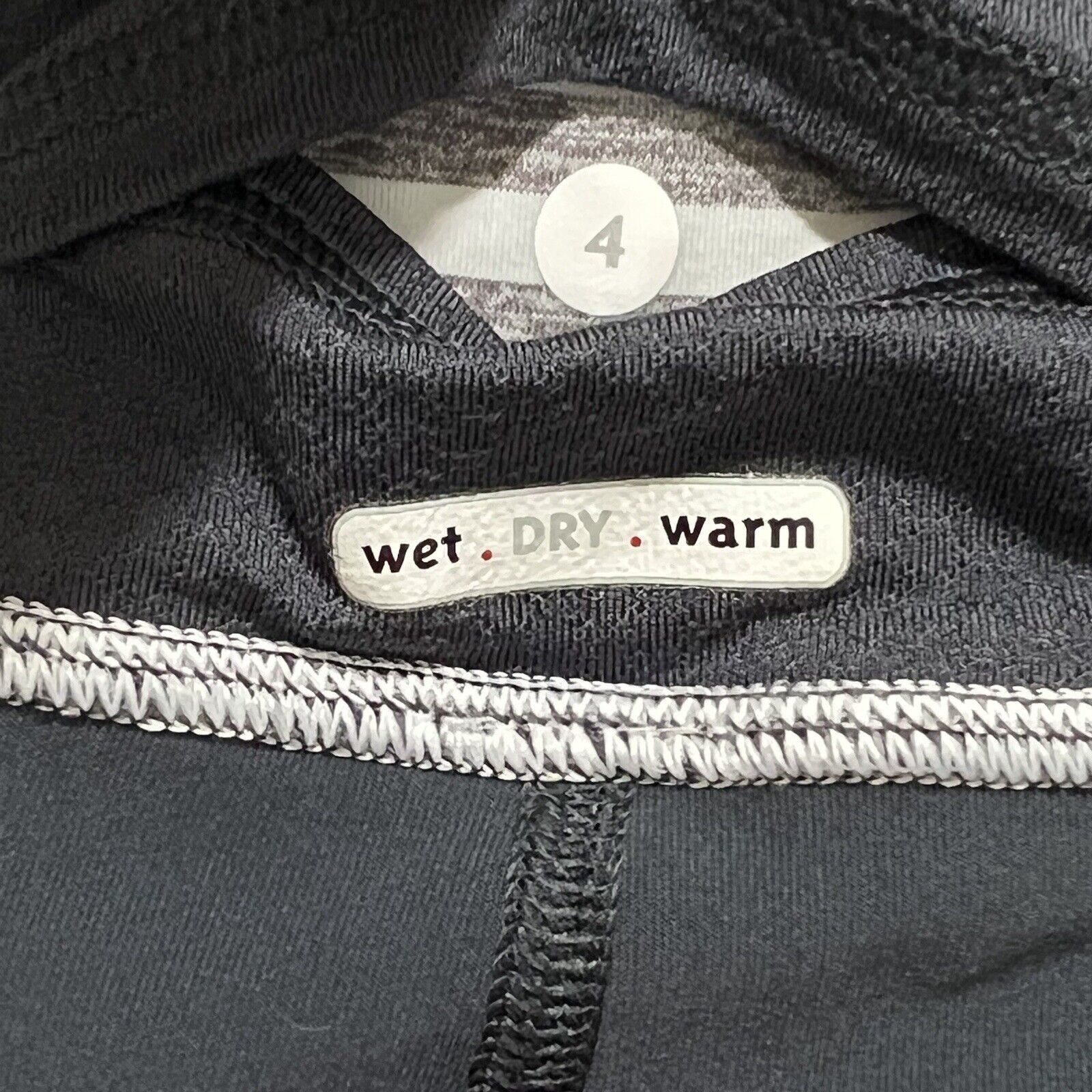 Lululemon LuluLemon Capri Length Wet Dry Warm Leggings Gray Yoga Pants Size 27" / US 4 / IT 40 - 3 Thumbnail