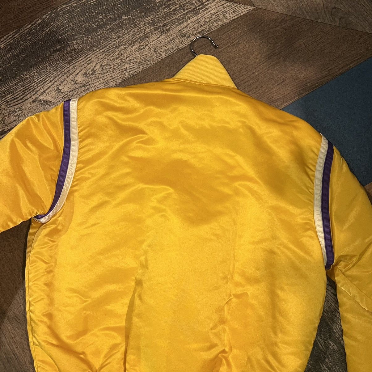 Starter Los Angeles lakers starter satin jacket 1980s Size US L / EU 52-54 / 3 - 4 Thumbnail