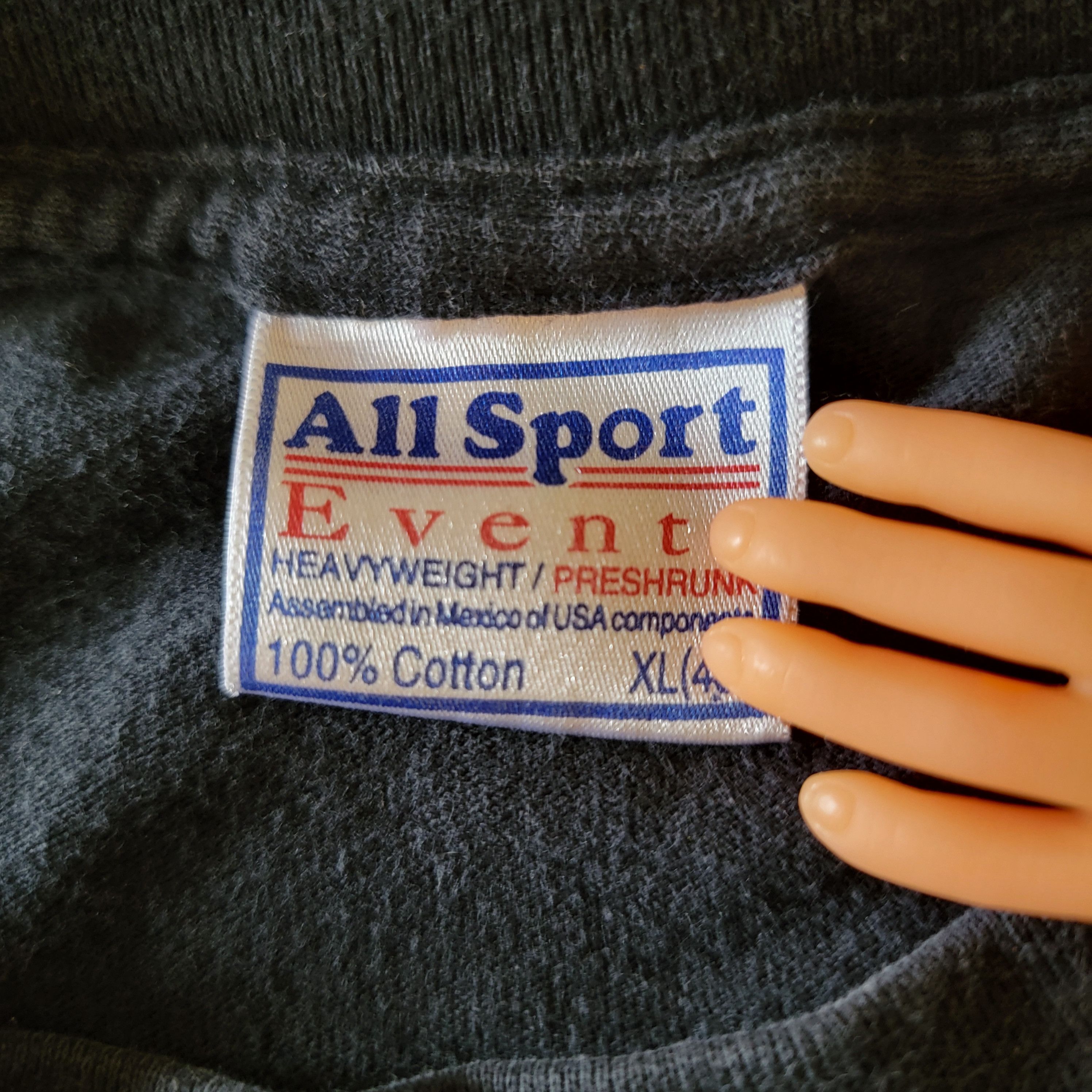 All Sport × Band Tees × Vintage Kiss 2000 Tour Shirt | Rocks Salt Lake City Size US XL / EU 56 / 4 - 3 Thumbnail