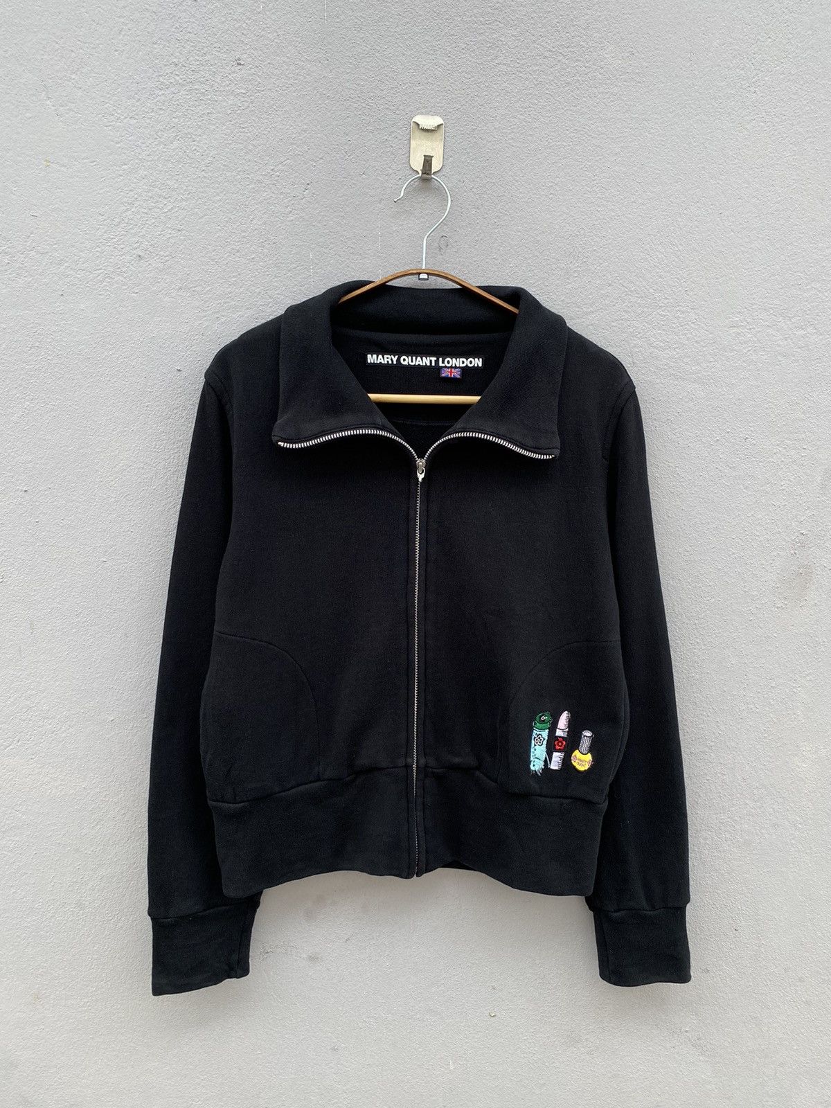 Designer × Japanese Brand 🔥MARY QUANT LONDON “Cosmetics Stuff” Embroidery Logo Sweater Size M / US 6-8 / IT 42-44 - 2 Thumbnail