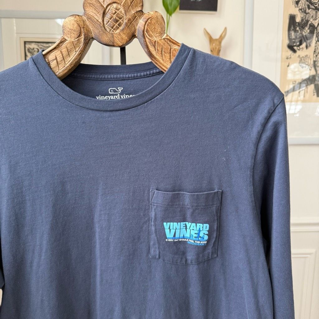 Vineyard Vines Vineyard Vines Michigan Long Sleeve Pocket Cotton Tshirt M Size US M / EU 48-50 / 2 - 2 Thumbnail