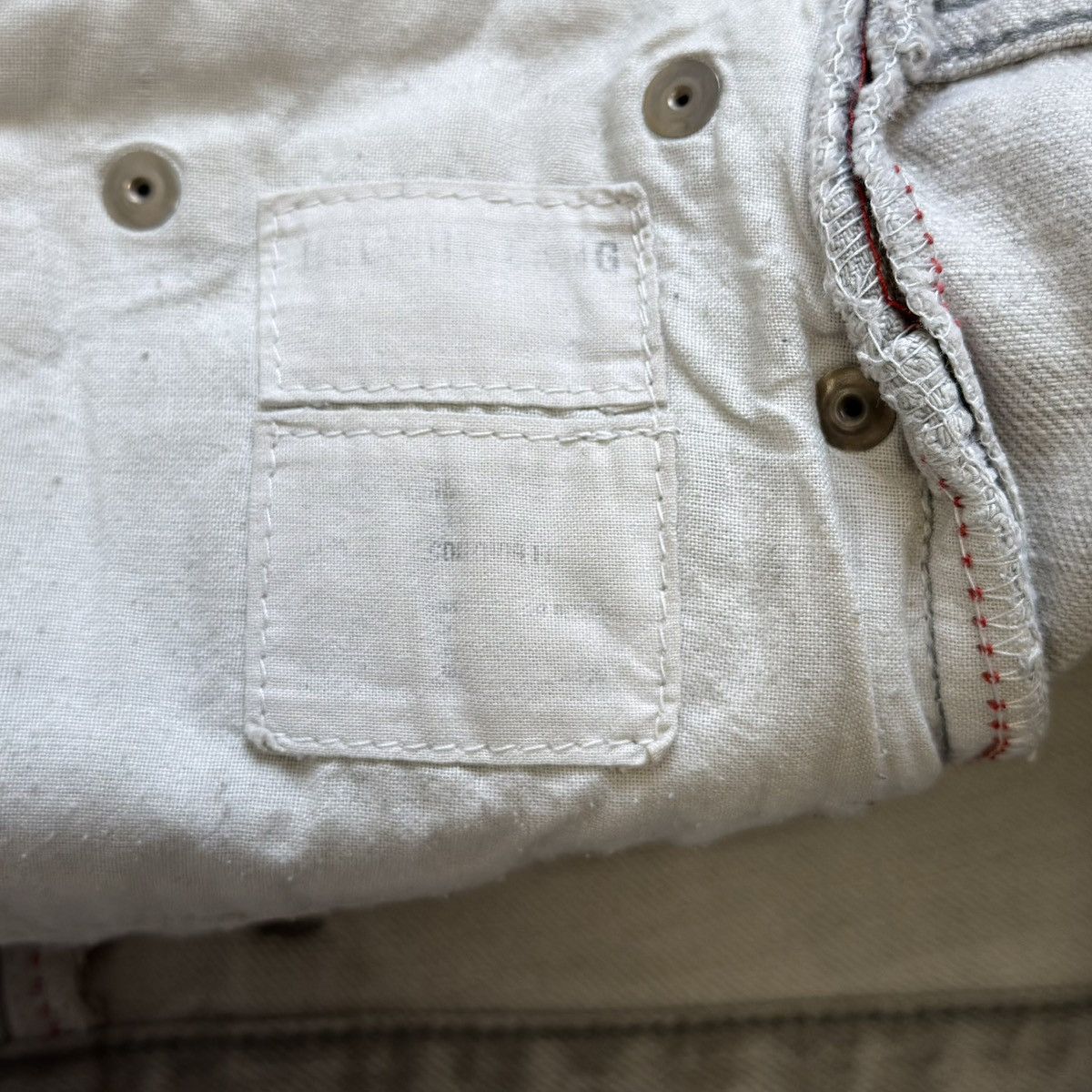 Helmut Lang OG ‘Thrashed’ Gray Cut Off Jean Shorts Size US 32 / EU 48 - 14 Thumbnail