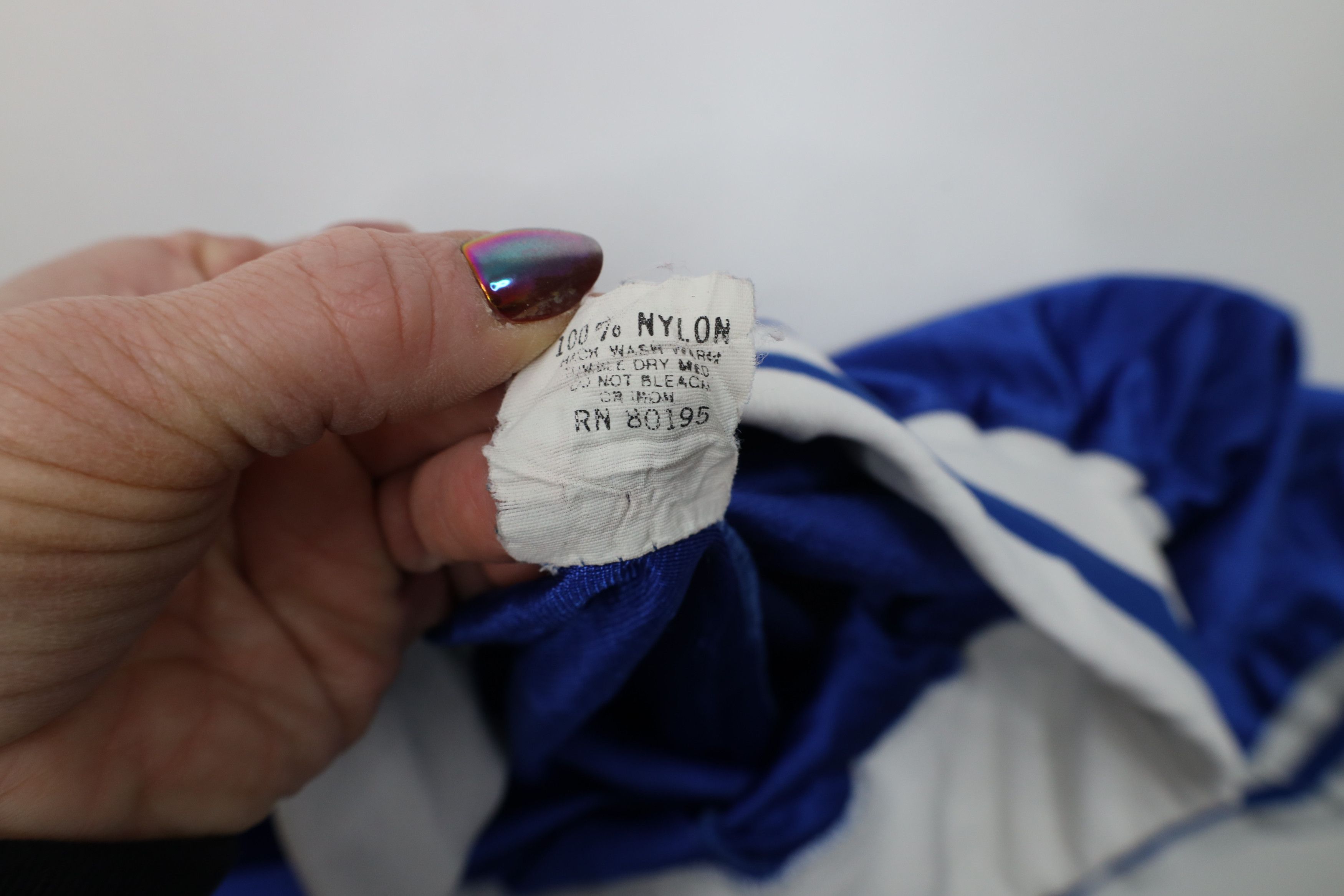 Vintage Vintage 90s Silky Nylon Above Knee Basketball Shorts USA Size US 32 / EU 48 - 7 Thumbnail