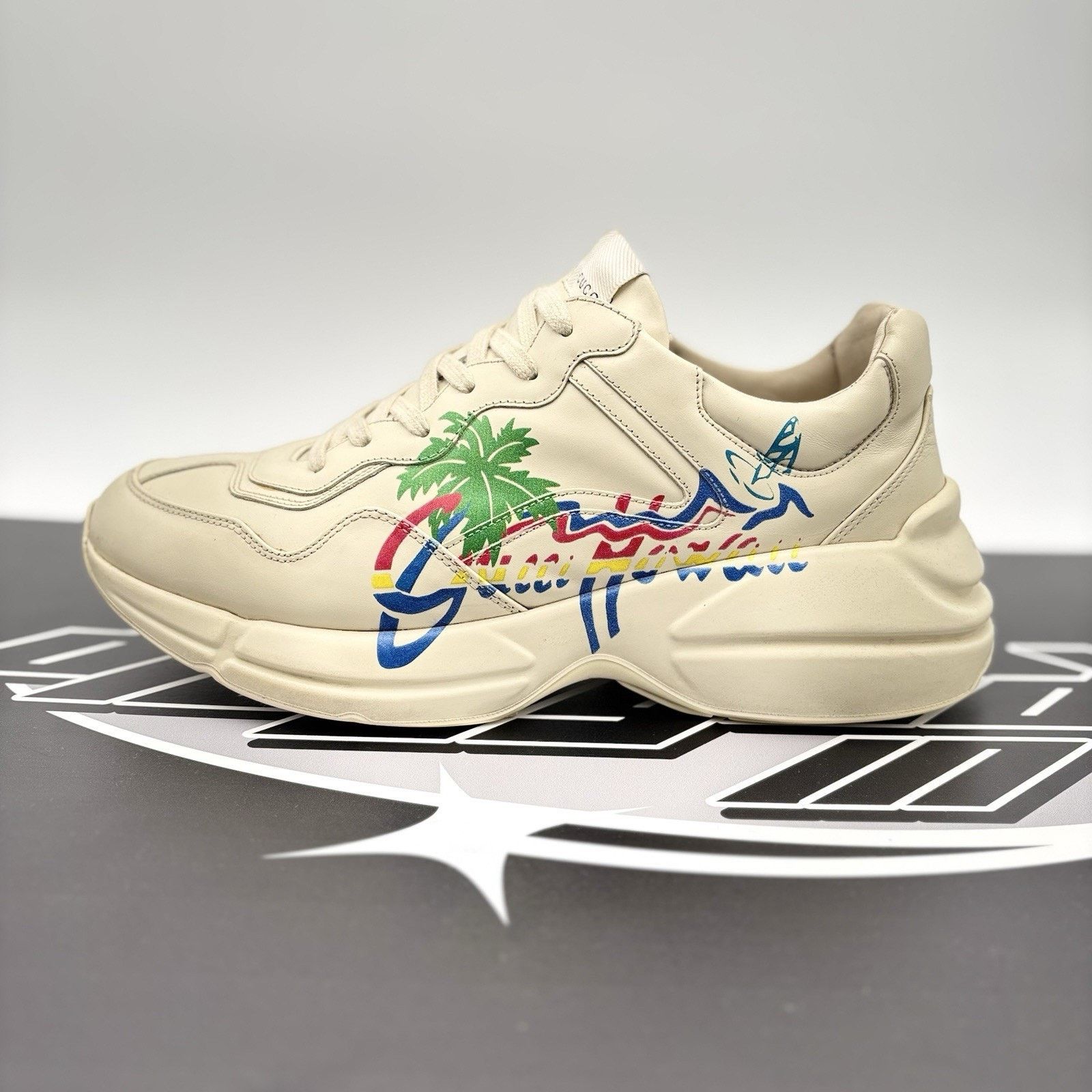 Gucci Gucci Rhyton GG ‘ Hawaii Ivory Multi ’ | GOOD CONDITION! Size US 9.5 / EU 42-43 - 11 Thumbnail