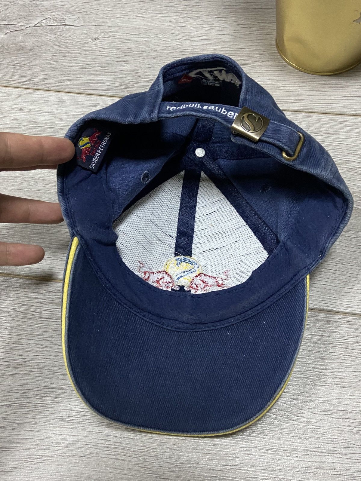 Red Bull Red Bull S sauber vintage rare cap Size ONE SIZE - 7 Thumbnail
