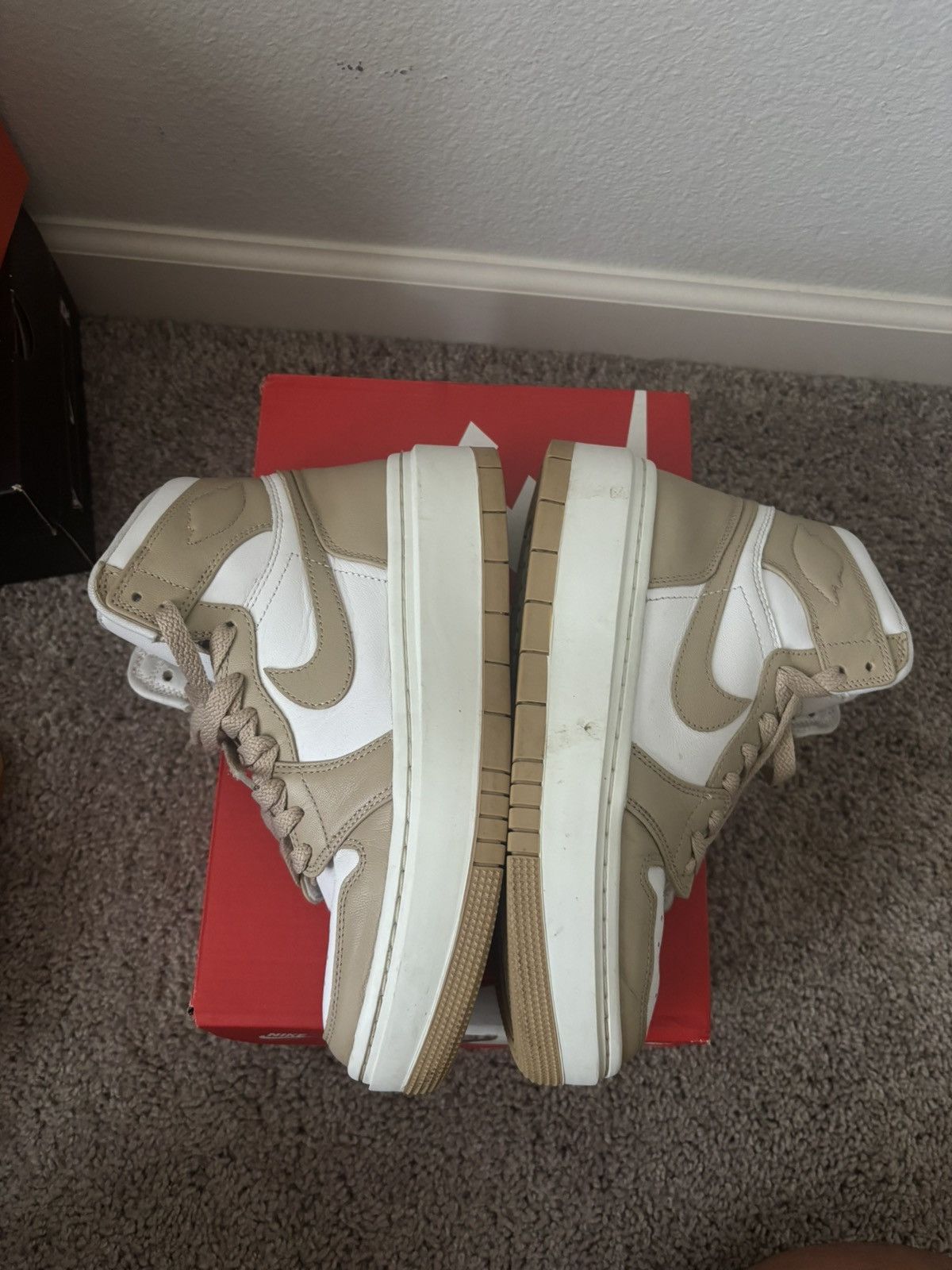 Nike Wmns Air Jordan 1 Elevate High 'Desert’ Size US 6 / IT 36 - 3 Thumbnail