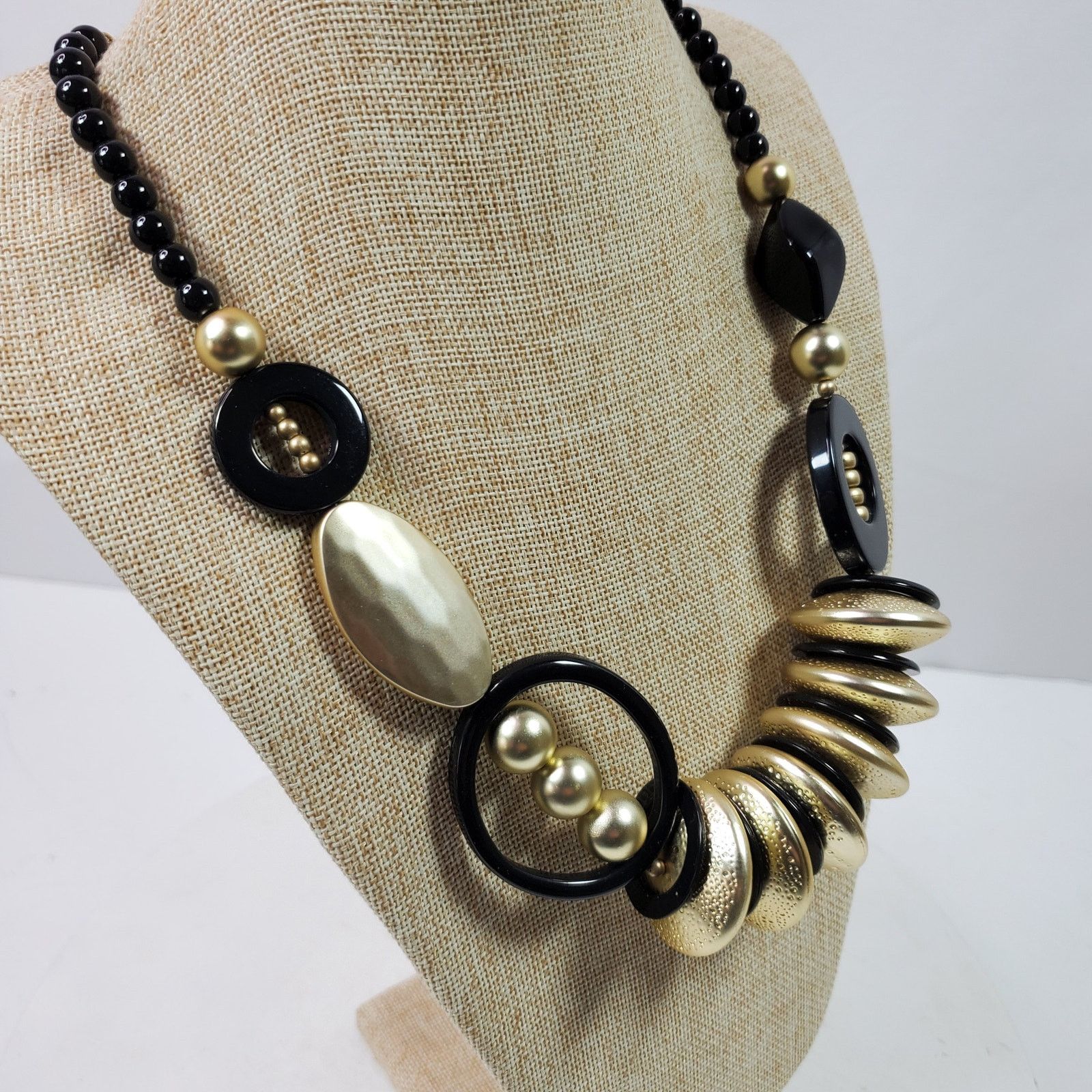 The Unbranded Brand Classy Necklace Chunky 22 Inch Gold Tone & Black Bead Size ONE SIZE - 2 Thumbnail