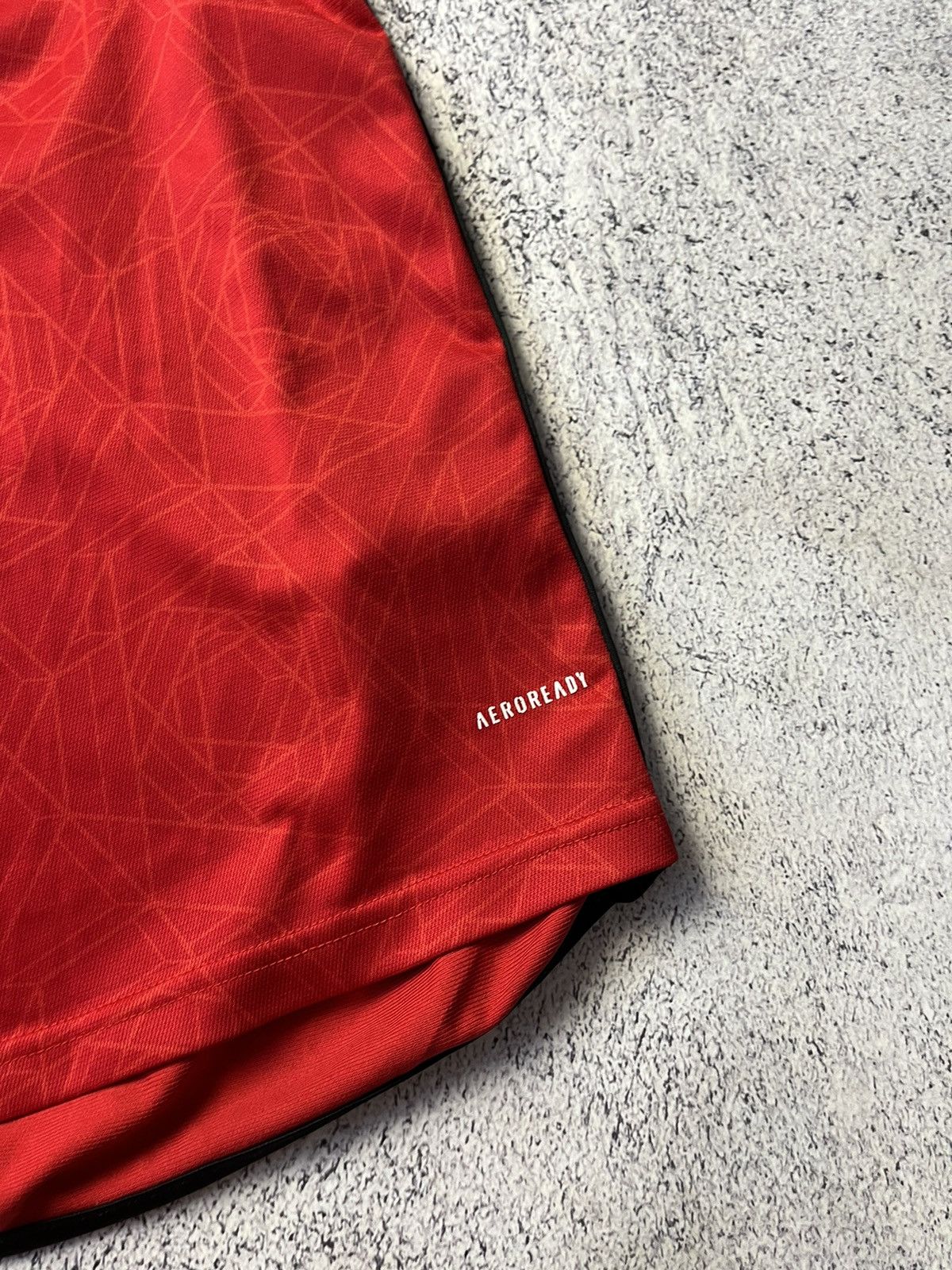Vintage Manchester United 2023-2024 Authentic Home Shirt Size US M / EU 48-50 / 2 - 14 Thumbnail