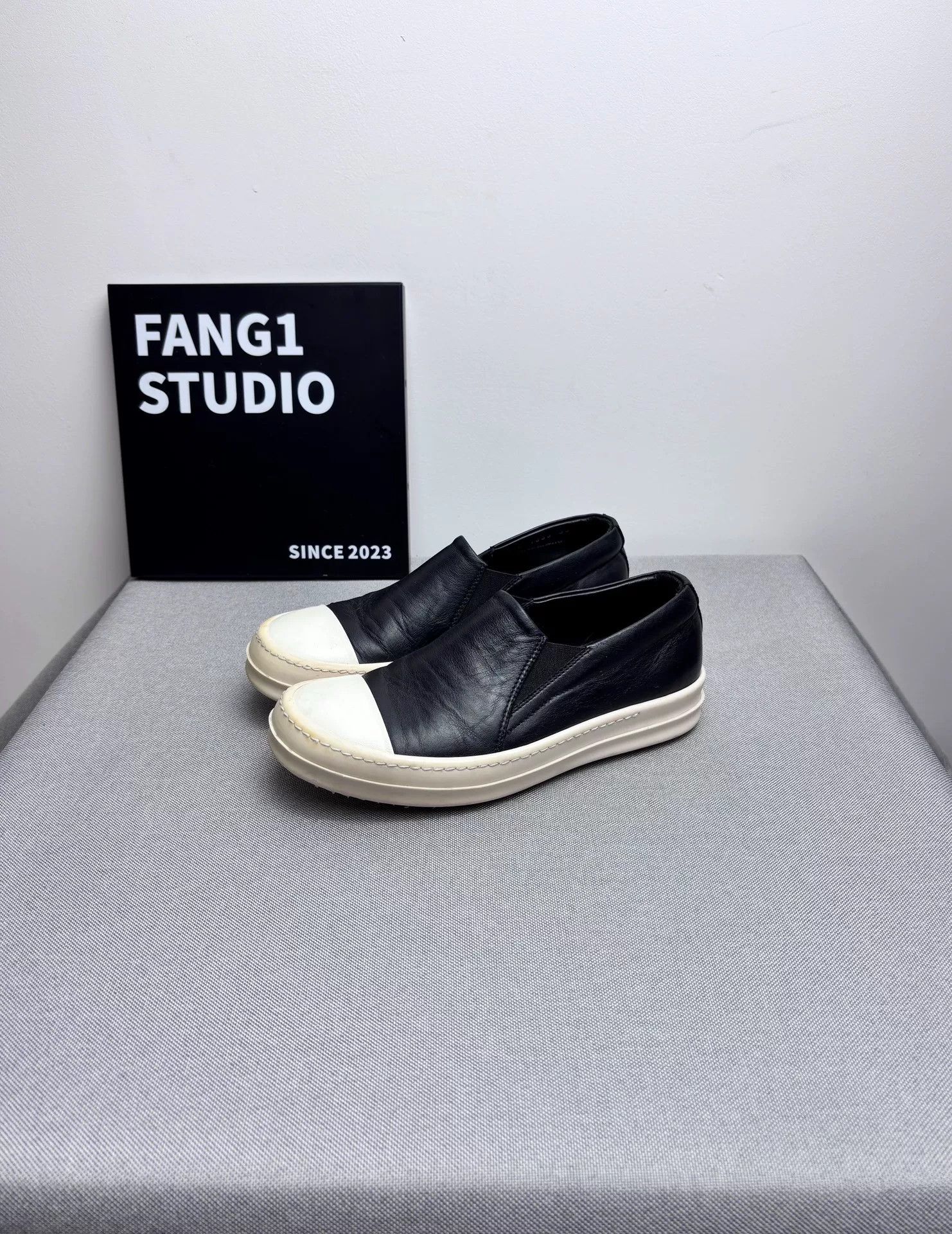 Rick Owens Rick Owens Leather Lowtop Sneakers us_5 Women Size US 5 / IT 35 - 1 Thumbnail