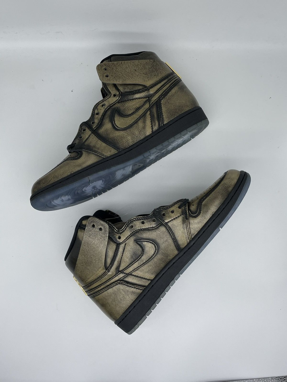 Nike Air Jordan Retro 1 OG High Wings Size US 11 / EU 44 - 2 Thumbnail