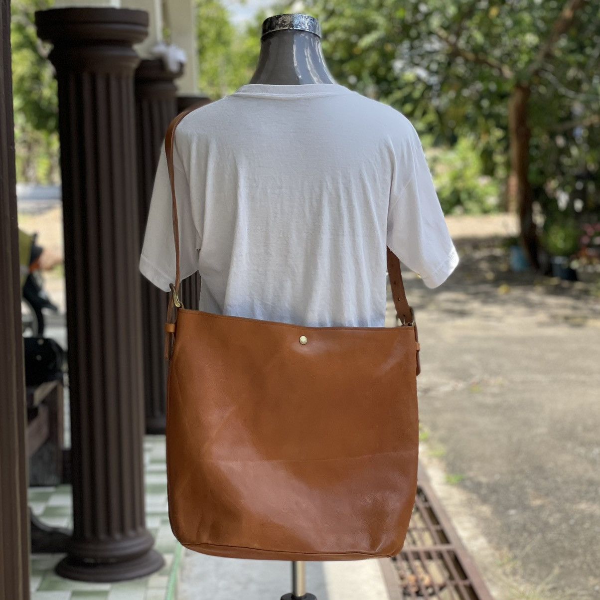 Japanese Brand Tideway Japan Full Leather Oversized Crossbody Size ONE SIZE - 3 Thumbnail