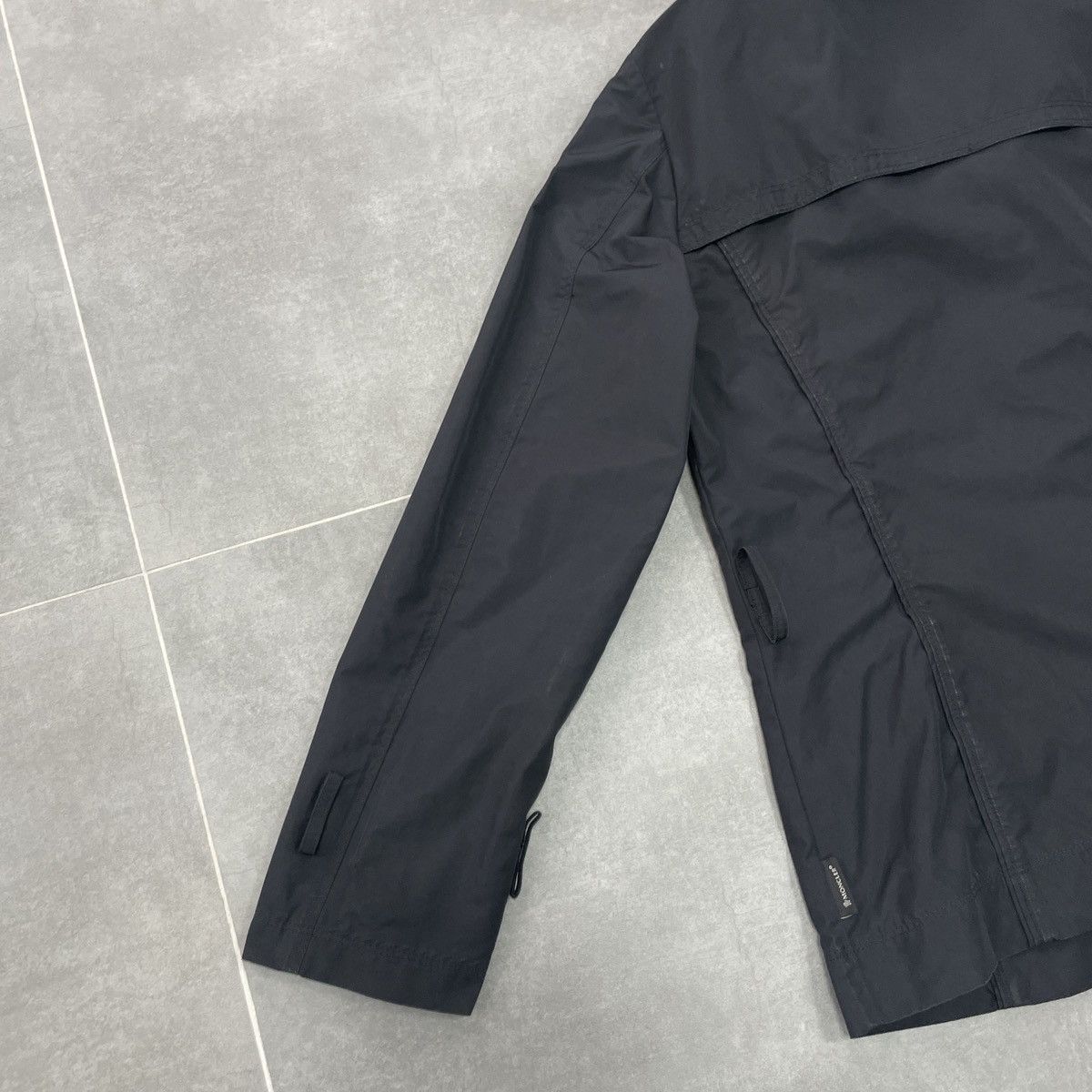 Moncler Authentic Moncler Nerine Women Jacket Size 3 (M) Size M / US 6-8 / IT 42-44 - 21 Thumbnail