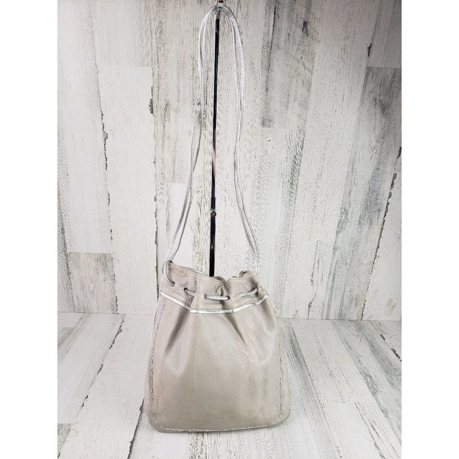 Other Lasso Gray Silver Drawstring Hobo Bag Shoulder Bag Purse Size ONE SIZE - 1 Thumbnail
