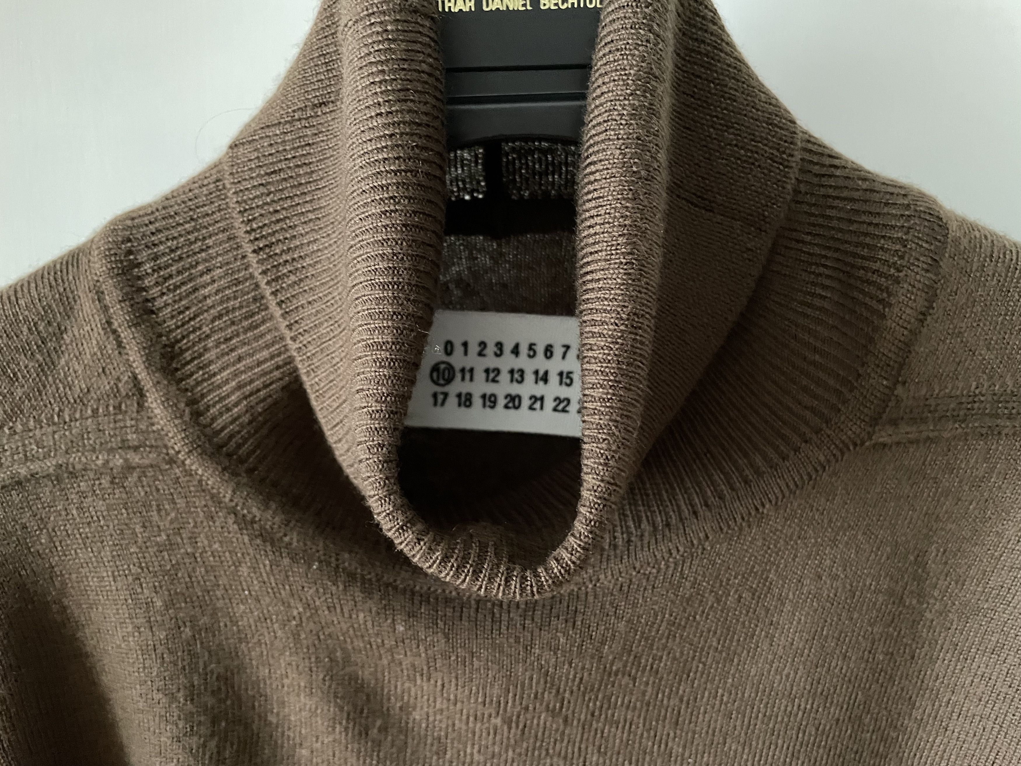 Maison Margiela × Vintage MAISON MARTIN MARGIELA TURTLENECK PULLOVER SIZE-M Size US M / EU 48-50 / 2 - 14 Thumbnail