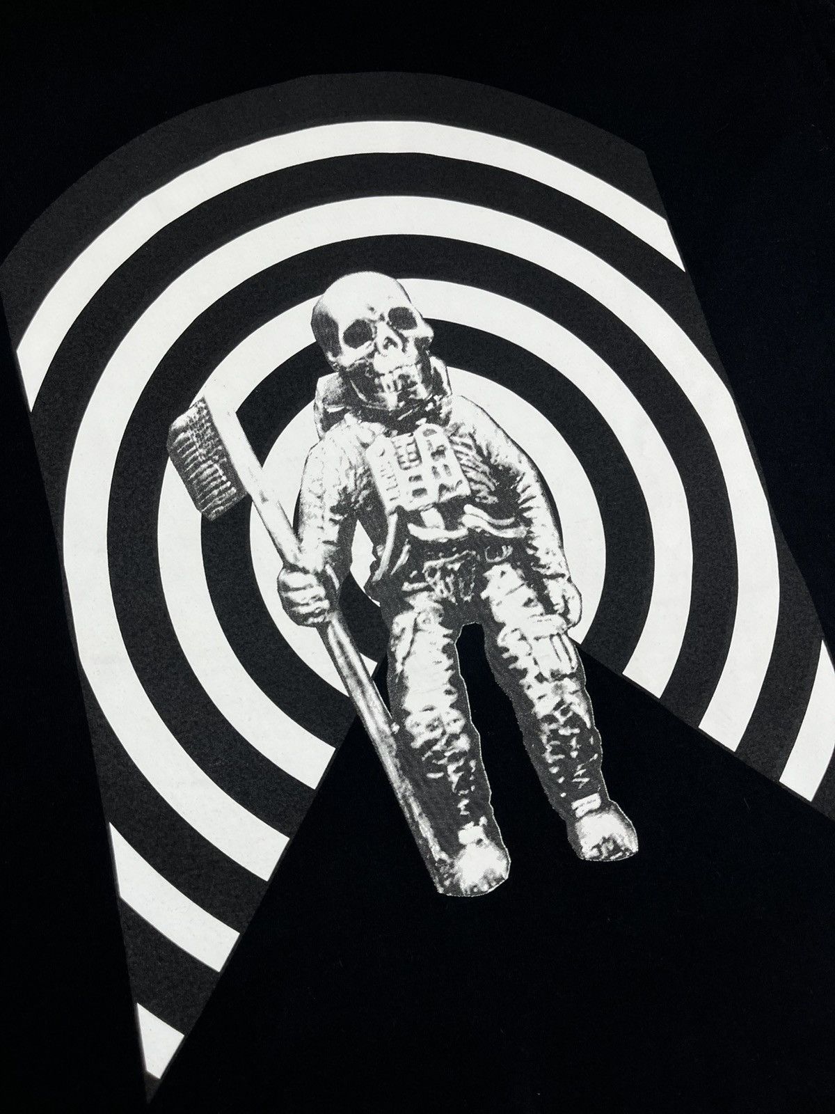 Chrome Hearts Chrome Hearts Foti Astronaut Skull Spiral Longsleeve Tshirt Size US XL / EU 56 / 4 - 3 Thumbnail