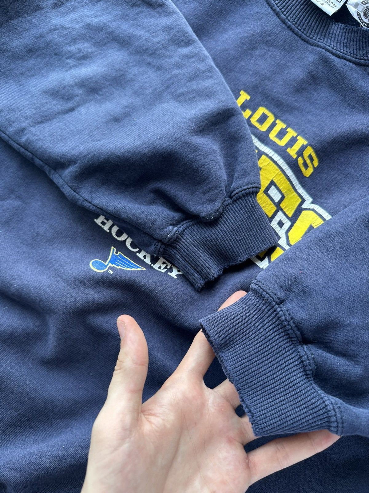 NHL 🚨VNTG 90s BLUES ST. LOUIS Hockey SWEATSHIRT long sleeve Size US L / EU 52-54 / 3 - 10 Thumbnail