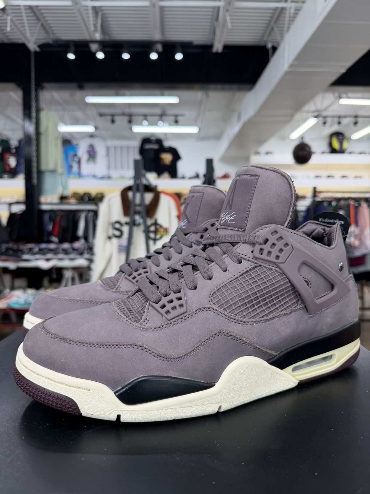 Air Jordan 4 A Ma Maniere Violet Ore Size 12.5 (2022)