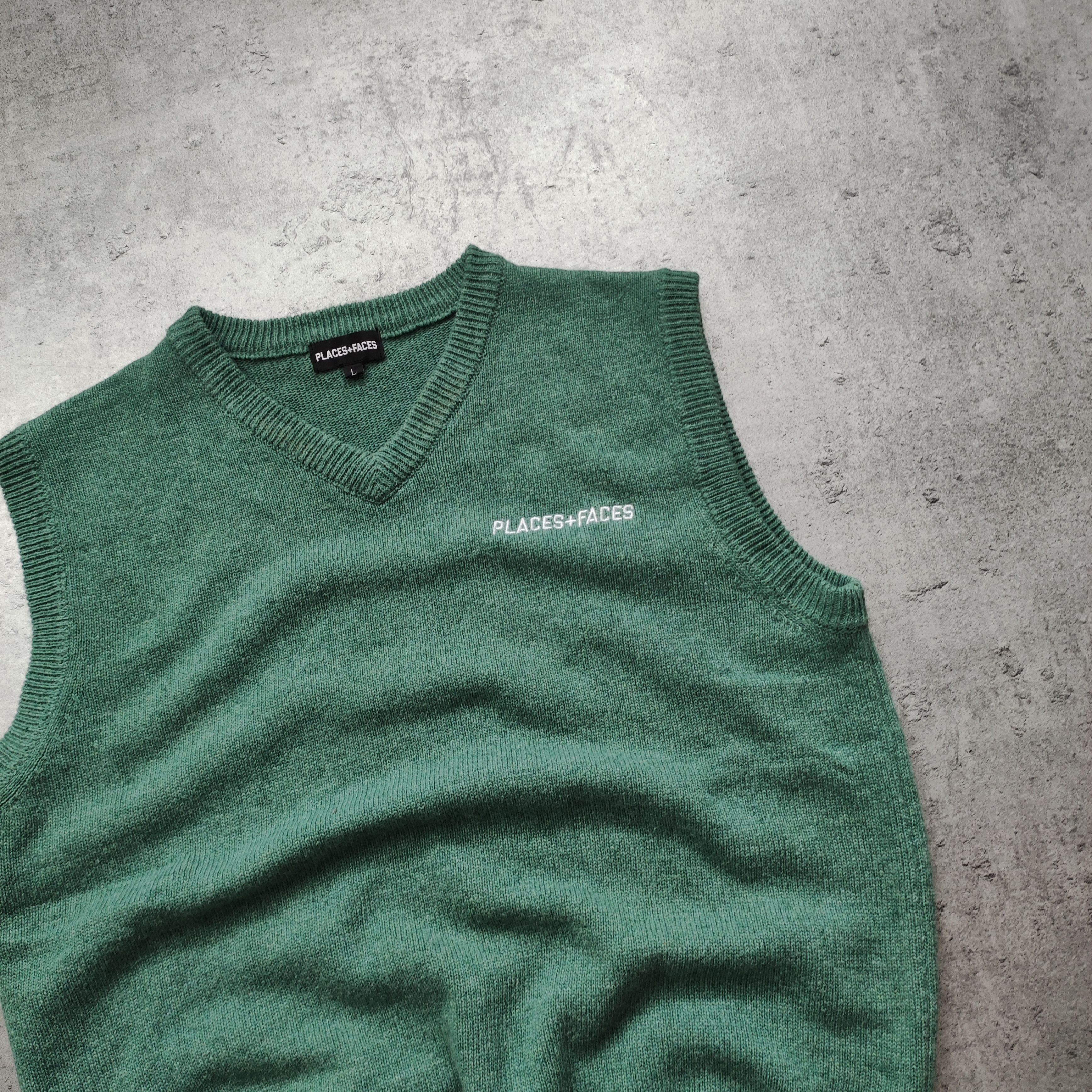 Places + Faces RARE Places + Faces Classic Logo Green Sweater Vest Size US L / EU 52-54 / 3 - 3 Thumbnail