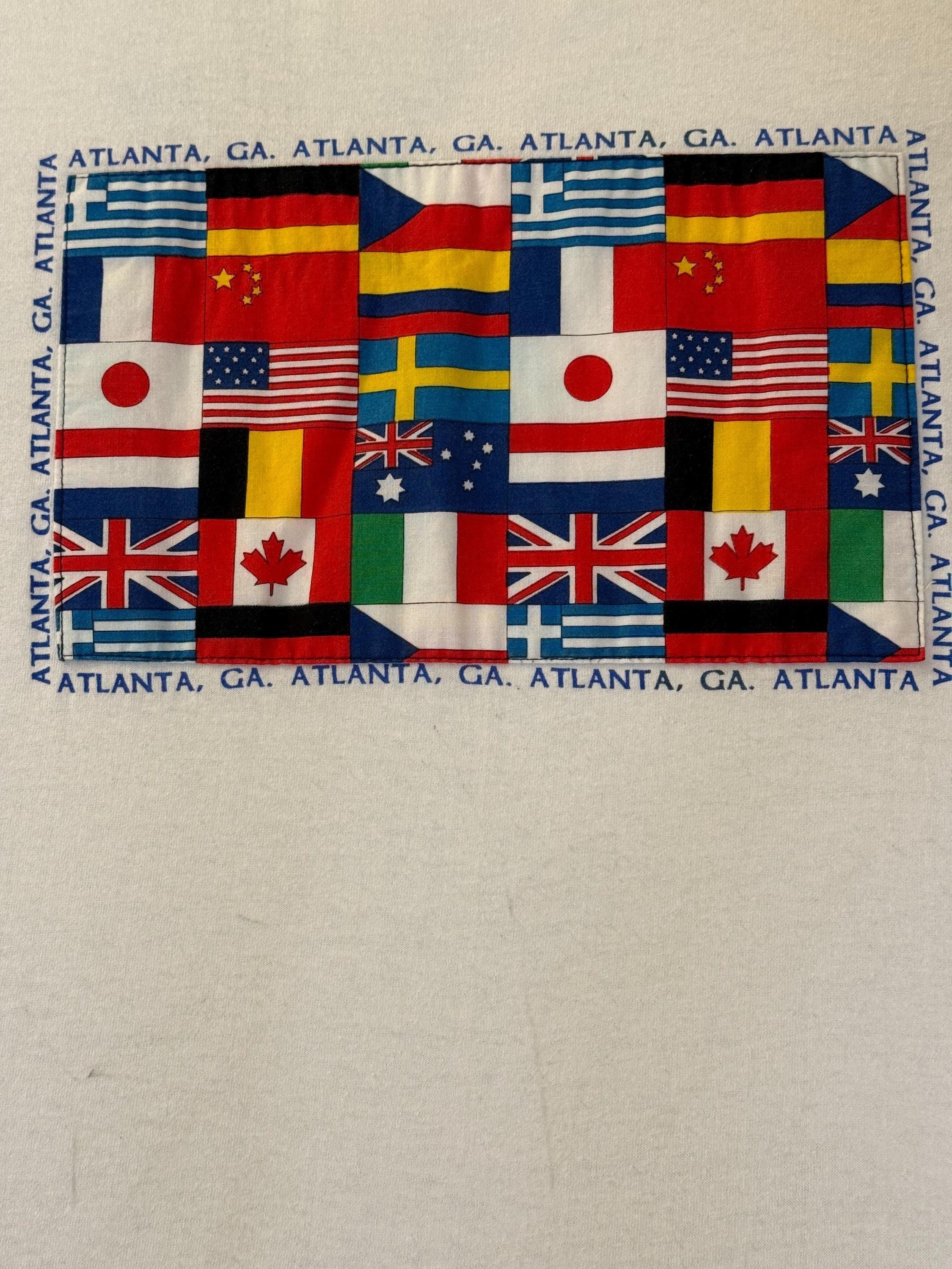 Vintage Vintage 90s World flag T-shirt. Size US XL / EU 56 / 4 - 4 Thumbnail