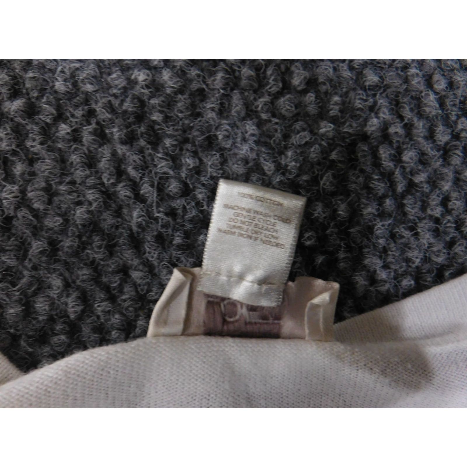 Loft **LOFT Women's Medium White Striped V-Neck Sweater** User: **LOFT Women's Medium White Striped V-Neck Cardigan** Size M / US 6-8 / IT 42-44 - 6 Thumbnail