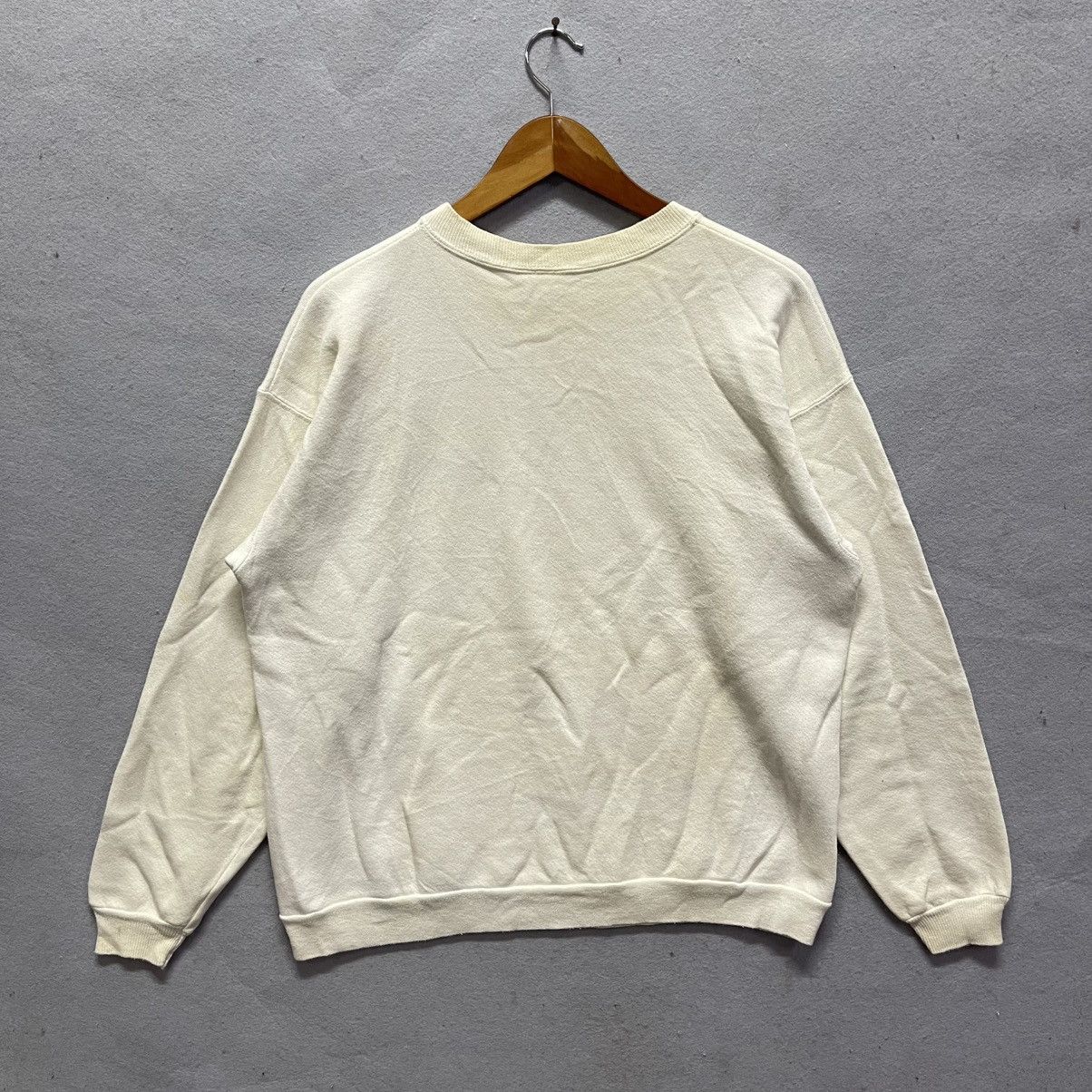 Hanes Vintage Hanes Activewear Minimal Logo Crewneck Sweatshirt Size US M / EU 48-50 / 2 - 7 Thumbnail