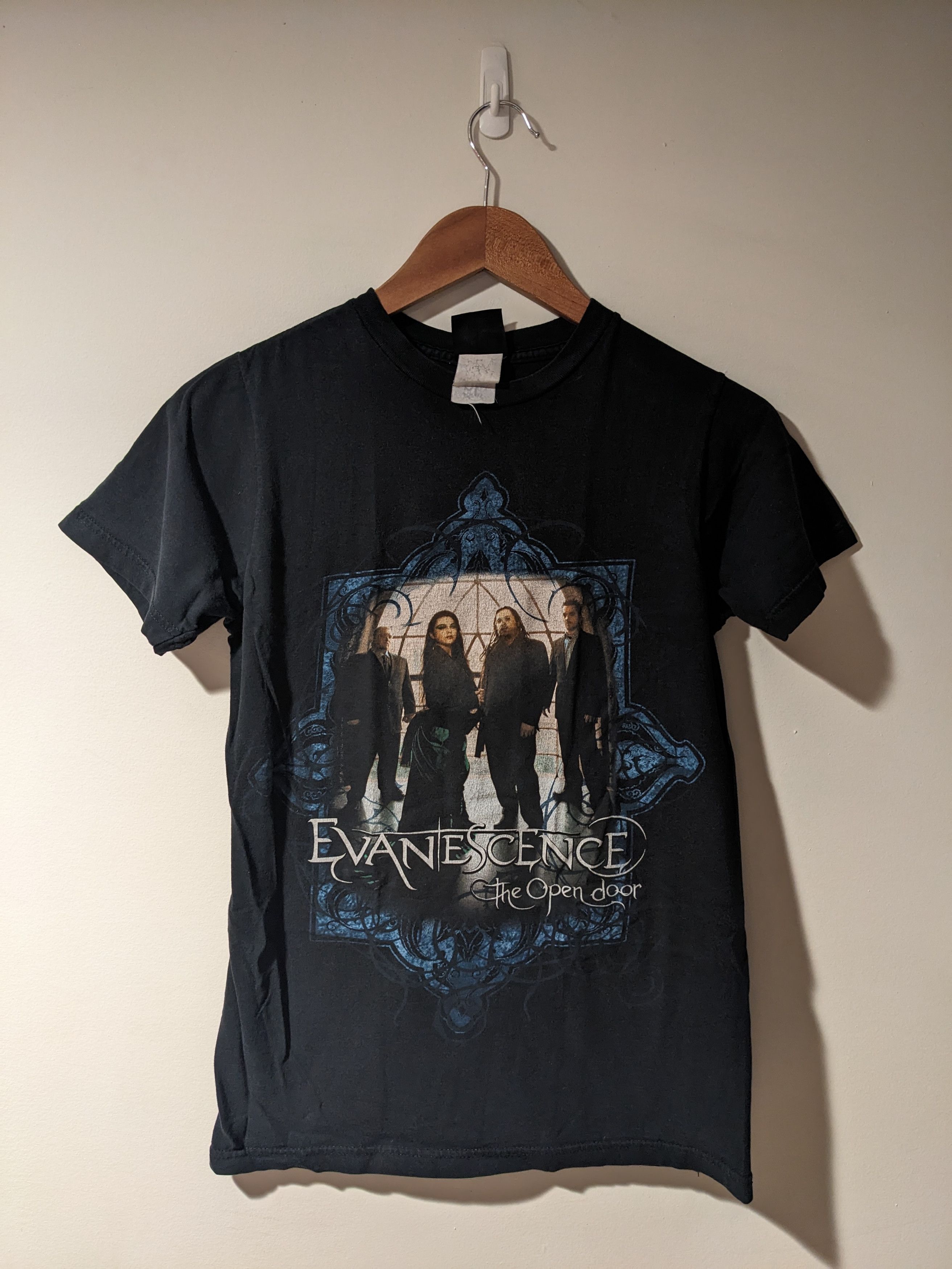 Band Tees Vintage Y2K Evanescence The Open Door Band Tour T-Shirt Size M / US 6-8 / IT 42-44 - 1 Thumbnail