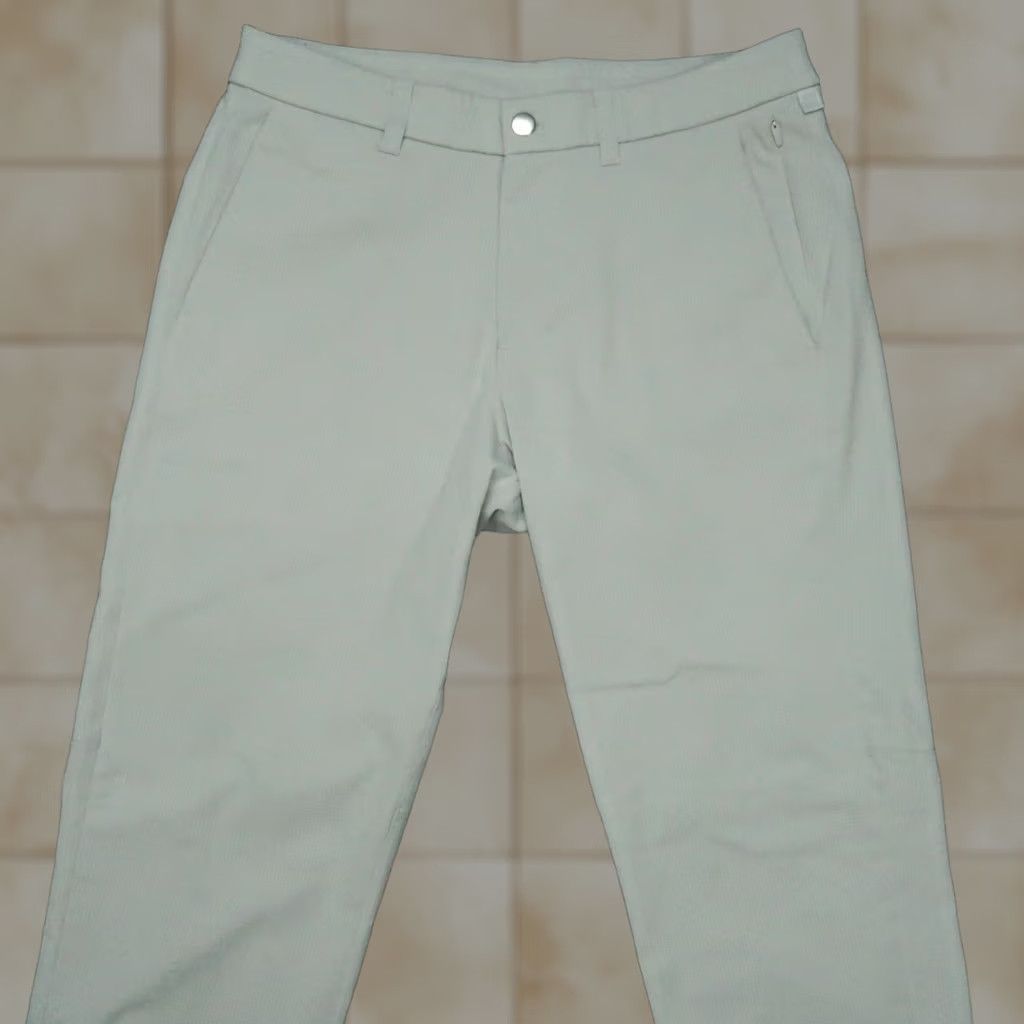 Lululemon Lululemon Pants Mens 32 Gray Men 32x32 Commission Slim Fit Ventlight Zip Pocket Size US 32 / EU 48 - 1 Thumbnail