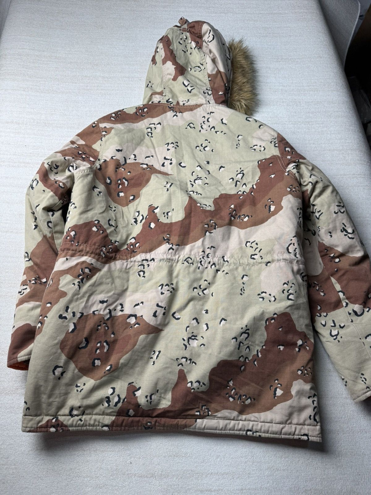 Supreme Desert camo n3b Size US S / EU 44-46 / 1 - 8 Thumbnail