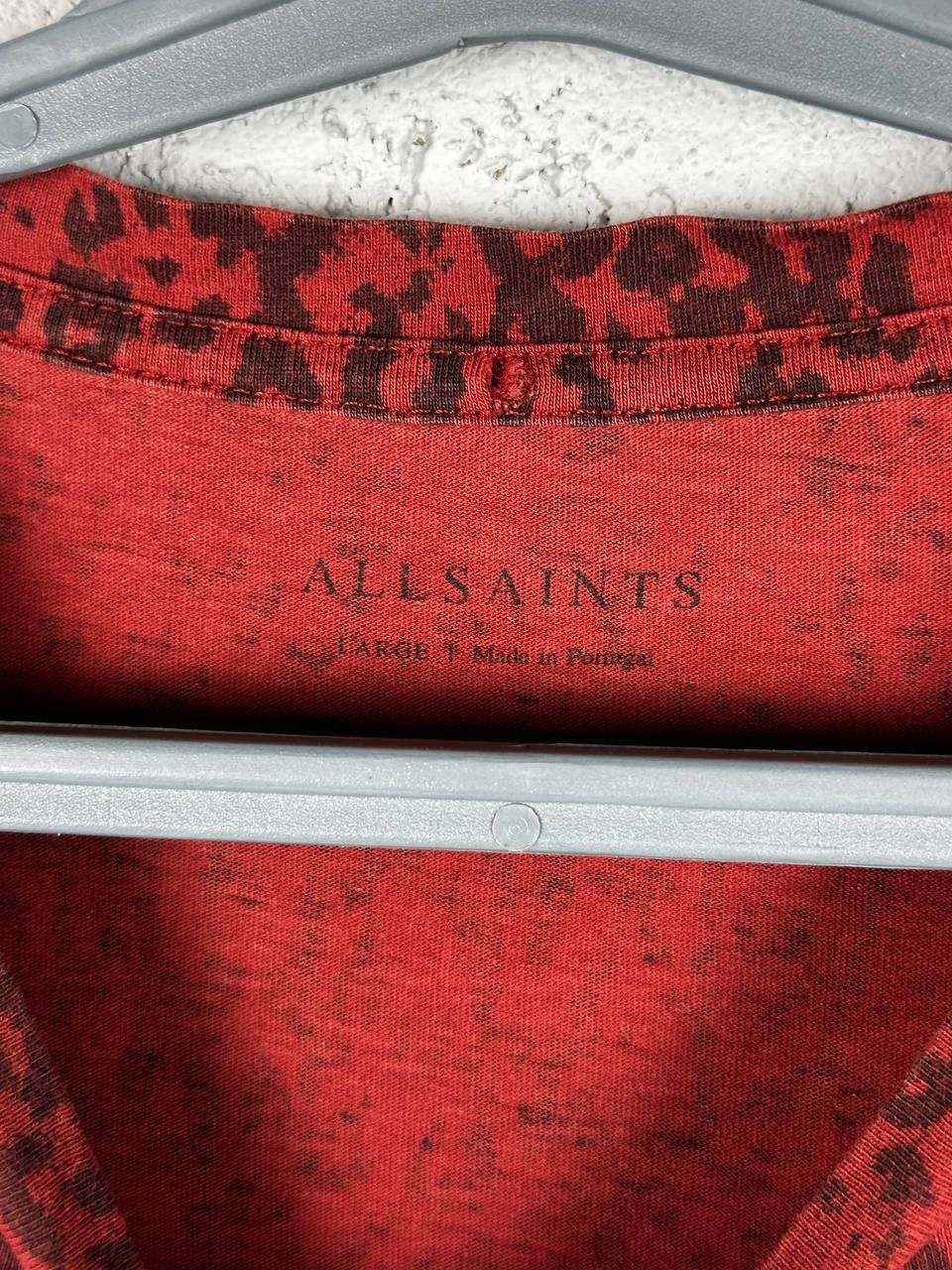 Allsaints Allsaints Y2K Vintage Rare T-Shirt Big Logo Camo Style Size US L / EU 52-54 / 3 - 6 Thumbnail