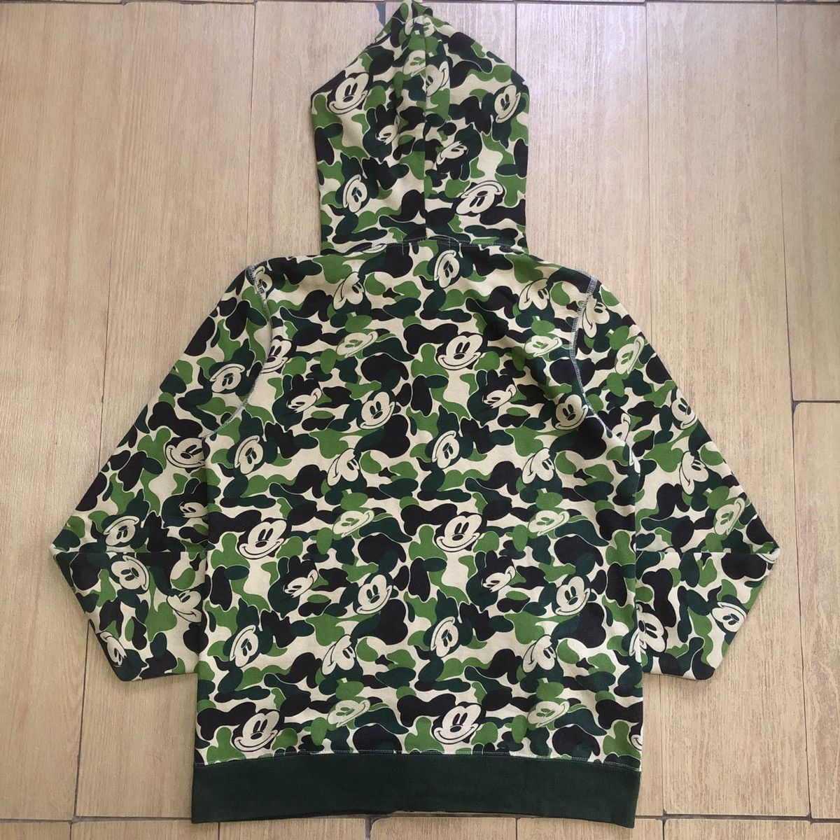 Mickey Mouse Camo Print Zip Hoodie popular XL