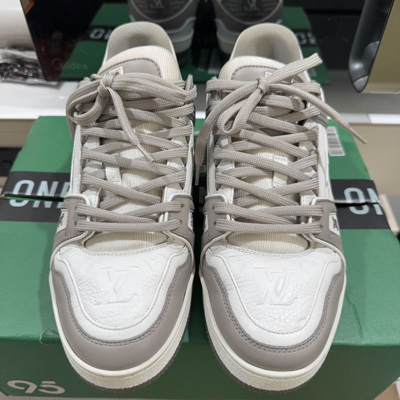 Louis Vuitton Louis Vuitton Classic Trainer Sneakers for Men -2508 Size US 7.5 / EU 40-41 - 2 Thumbnail
