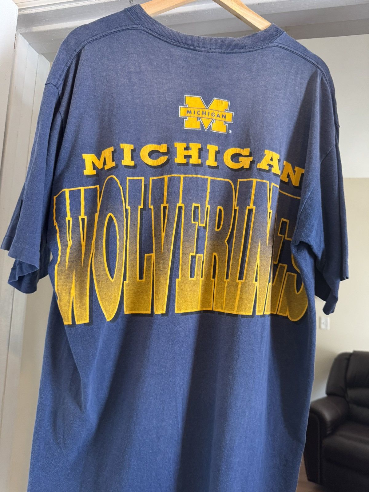 Starter Vintage Michigan Wolverines Starter t shirt size L Size US L / EU 52-54 / 3 - 8 Thumbnail