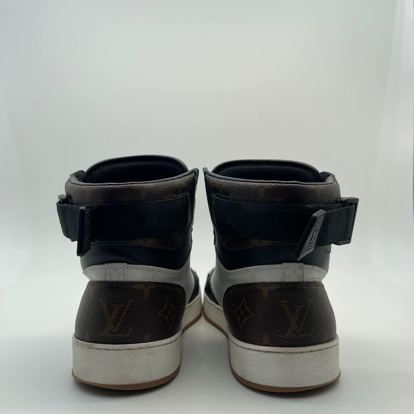 Louis Vuitton LV high-top sneakers US8 Size US 8 / EU 41 - 3 Thumbnail