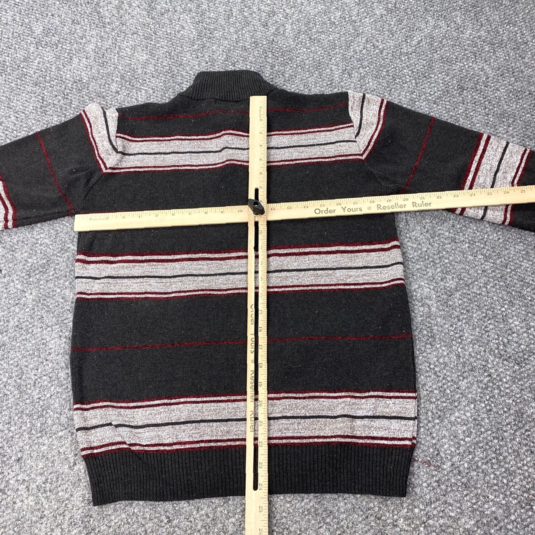 Vintage VINTAGE Kadulon Sweater Mens Large Gray Red Striped Half Zip Pullover Knit 1/4 Zip Mock Neck All Seasons Casual Mens Size US L / EU 52-54 / 3 - 4 Thumbnail