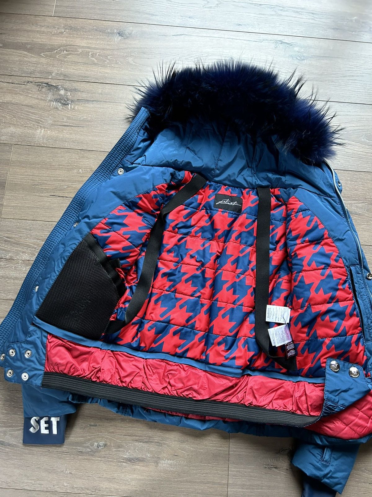 JET SET Jet Set royal blue ski jacket XS 0 size Size XS / US 0-2 / IT 36-38 - 7 Thumbnail