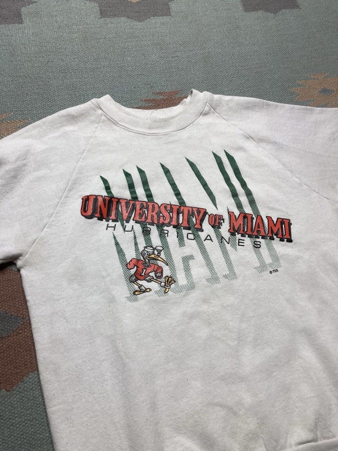 Fruit Of The Loom Vintage 80s University of Miami Hurricanes Sweatshirt Size US M / EU 48-50 / 2 - 2 Thumbnail
