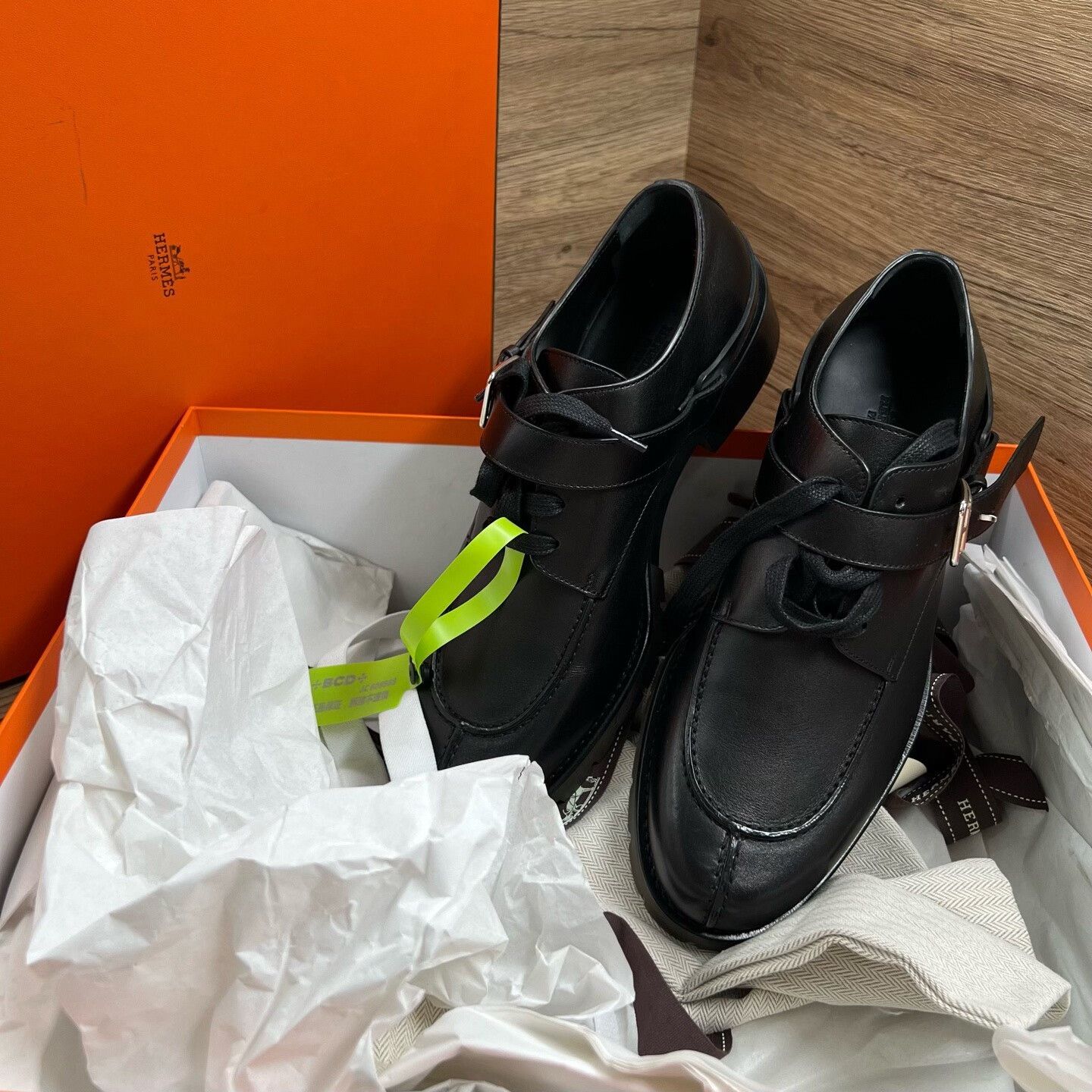 Hermes Hermes Black Lowtop Sneakers 8 Men Size US 8 / EU 41 - 1 Thumbnail