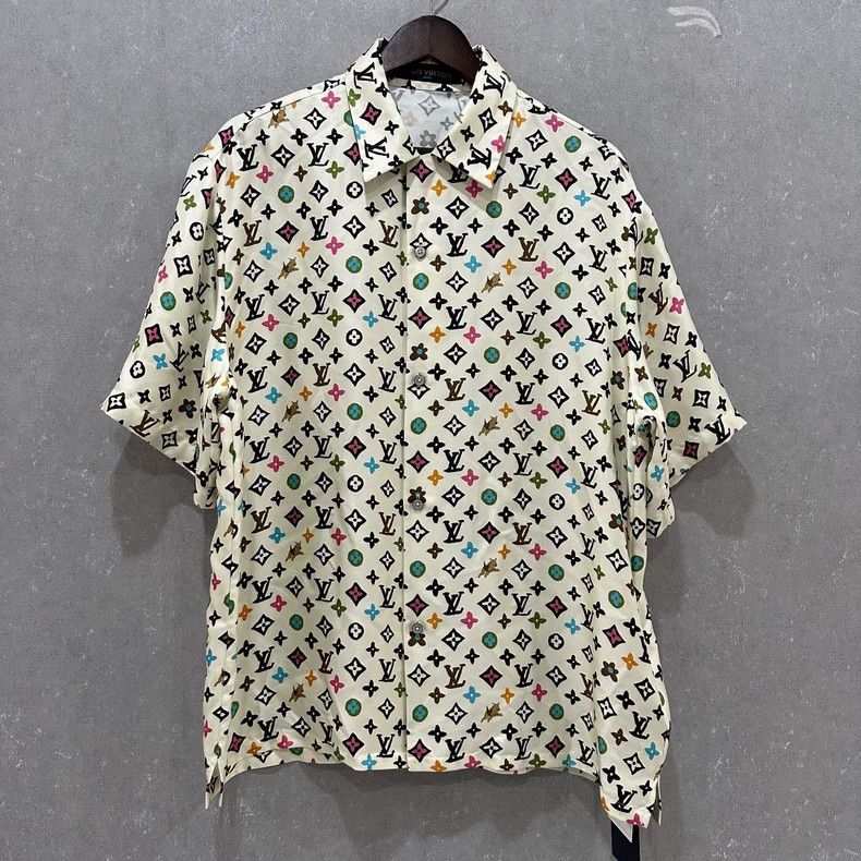 Louis Vuitton LOUIS VUITTON Full-print single-breasted silk short-sleeve Size US XL / EU 56 / 4 - 1 Thumbnail